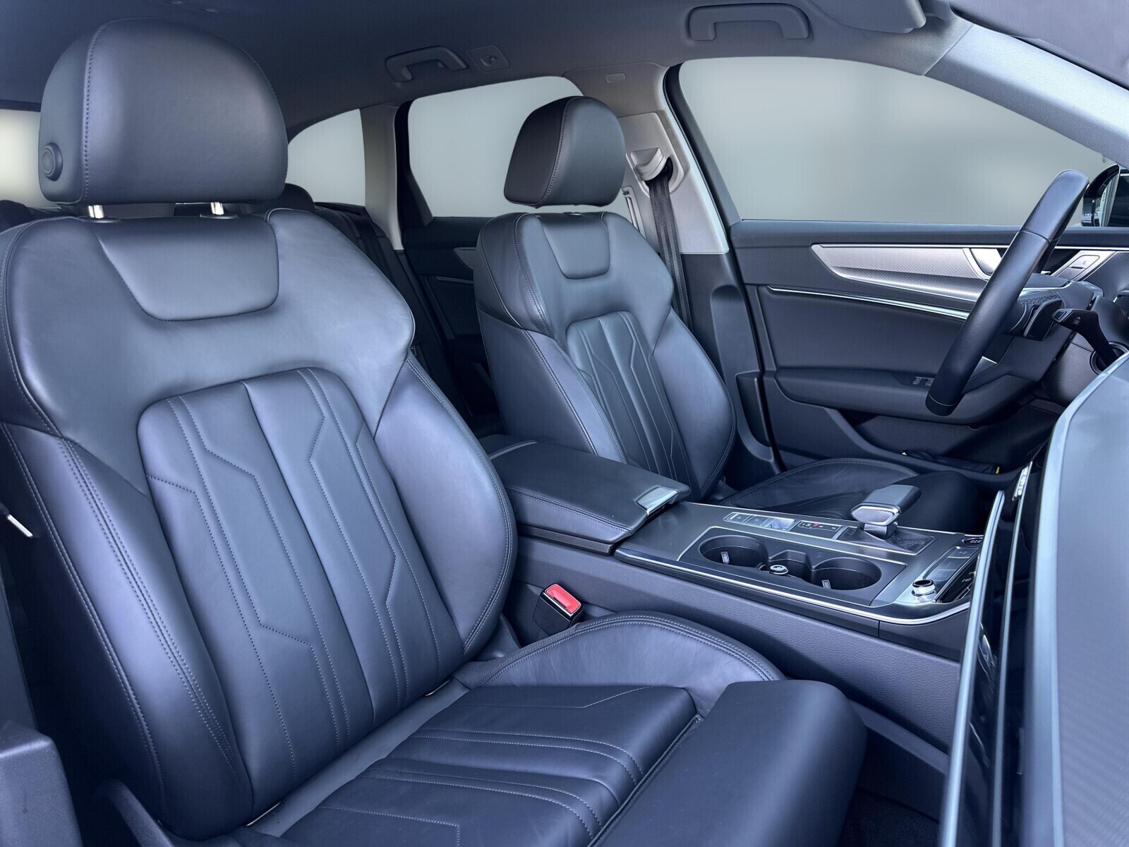 Audi A6 Avant - zdjęcie 13