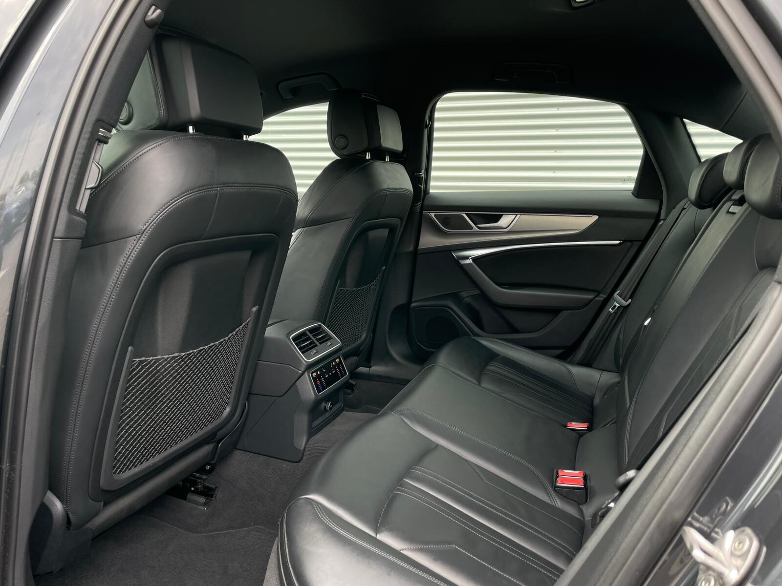 Audi A6 Limousine - zdjęcie 11