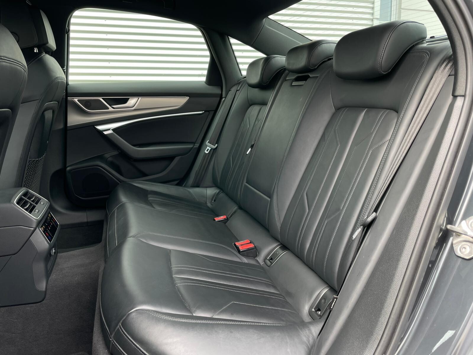 Audi A6 Limousine - zdjęcie 12