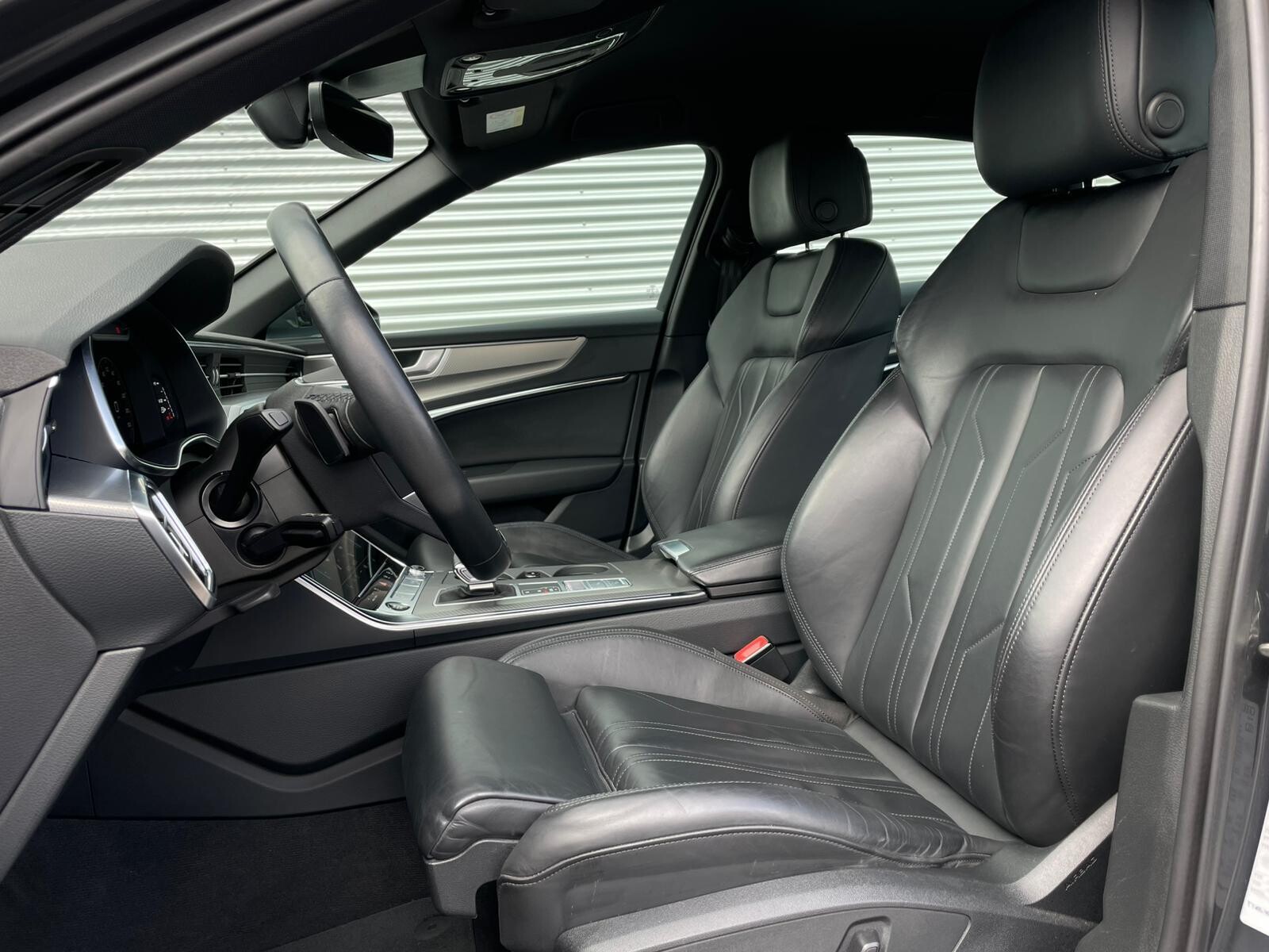 Audi A6 Limousine - zdjęcie 22