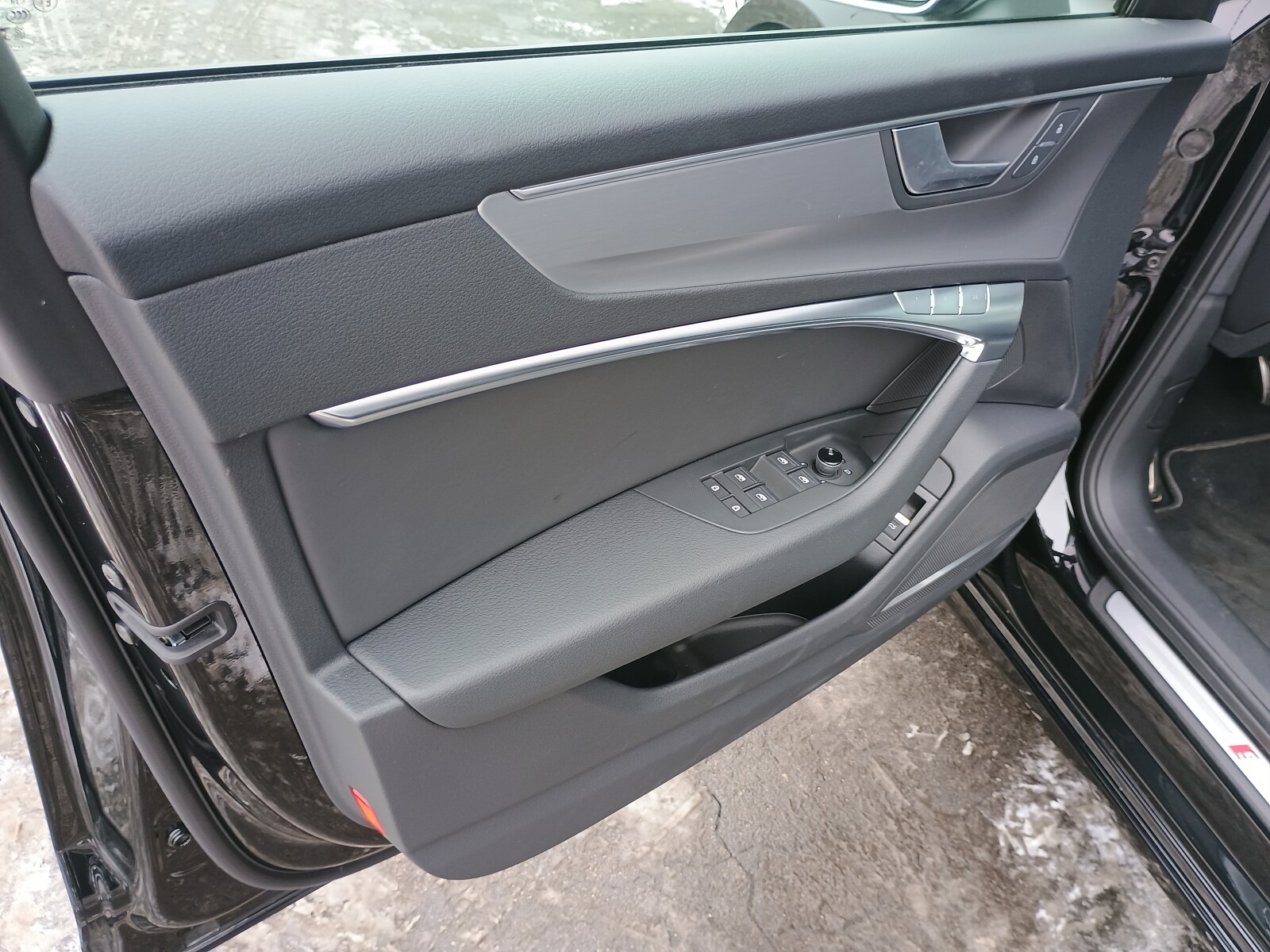 Audi S6 Avant - zdjęcie 18