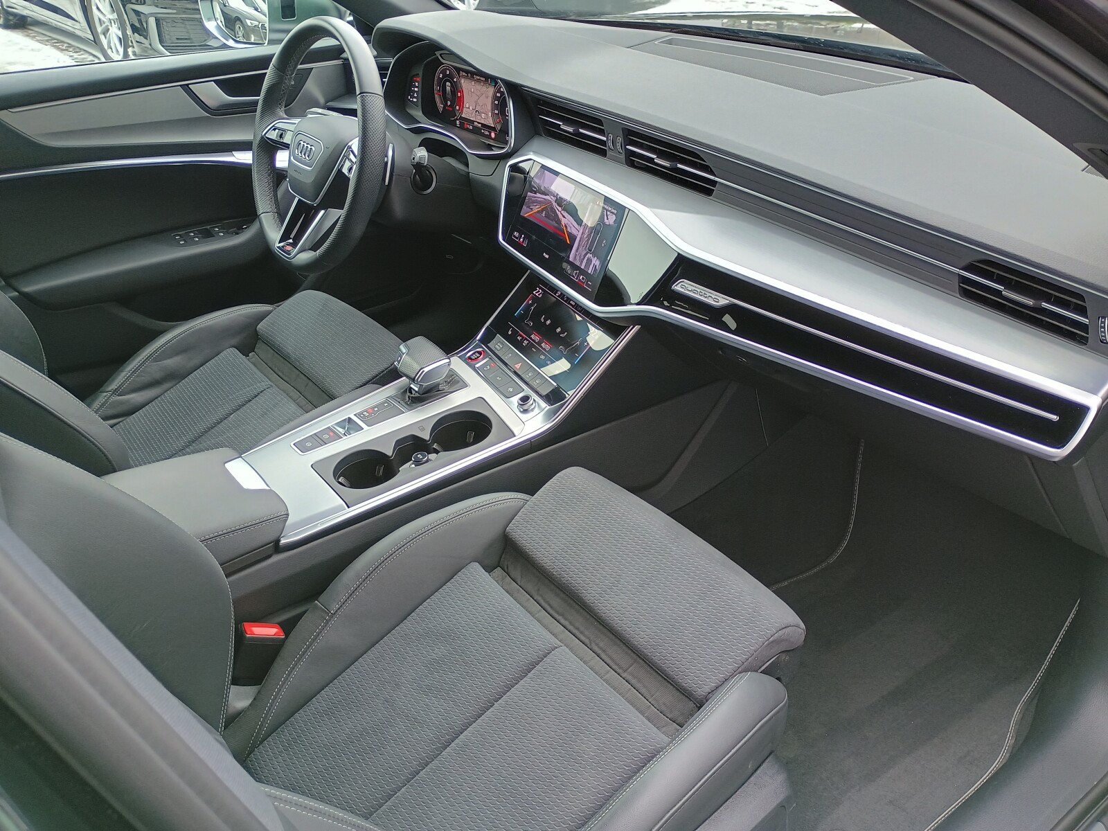 Audi S6 Avant - zdjęcie 24