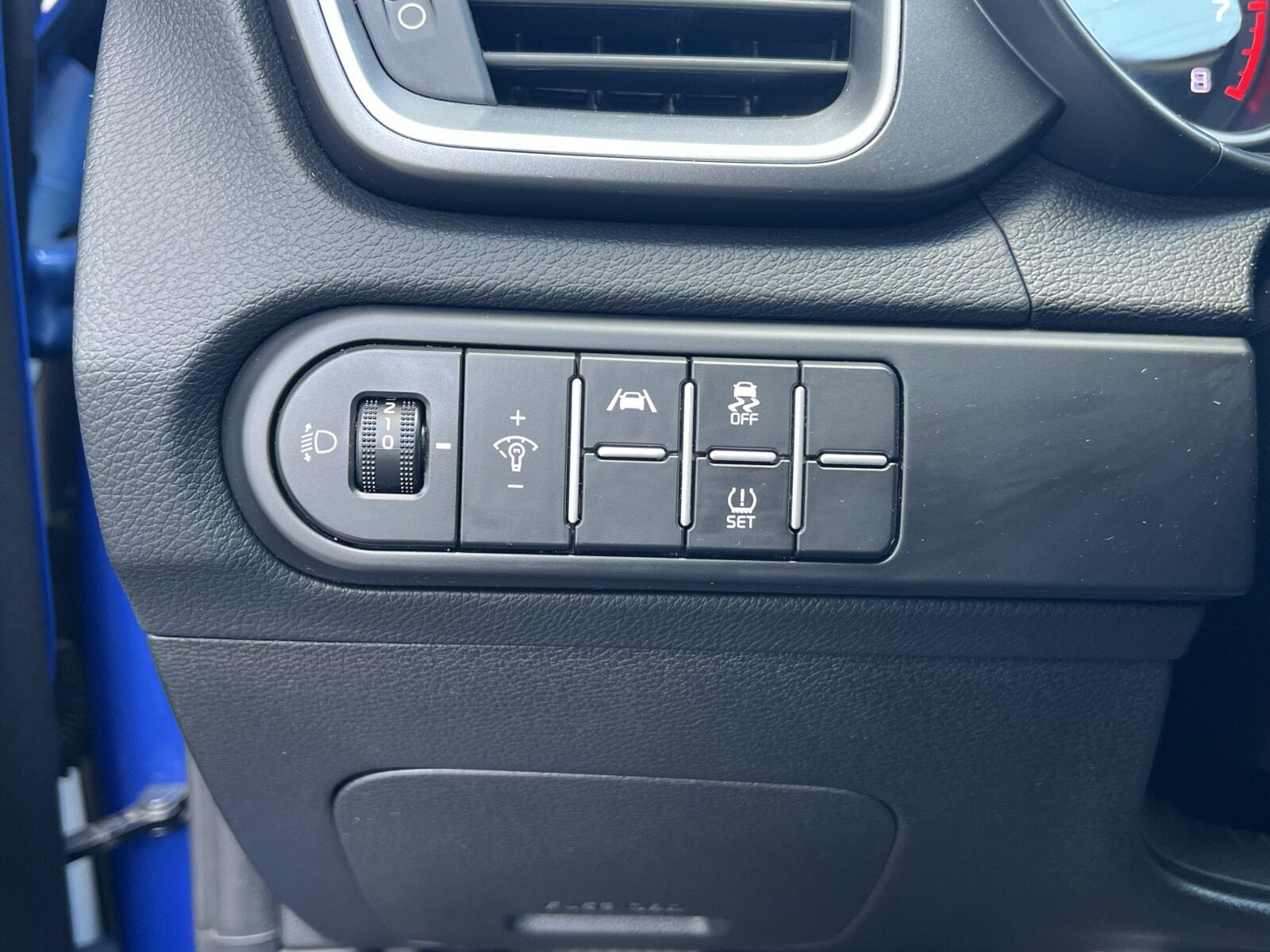 Kia XCeed - zdjęcie 10