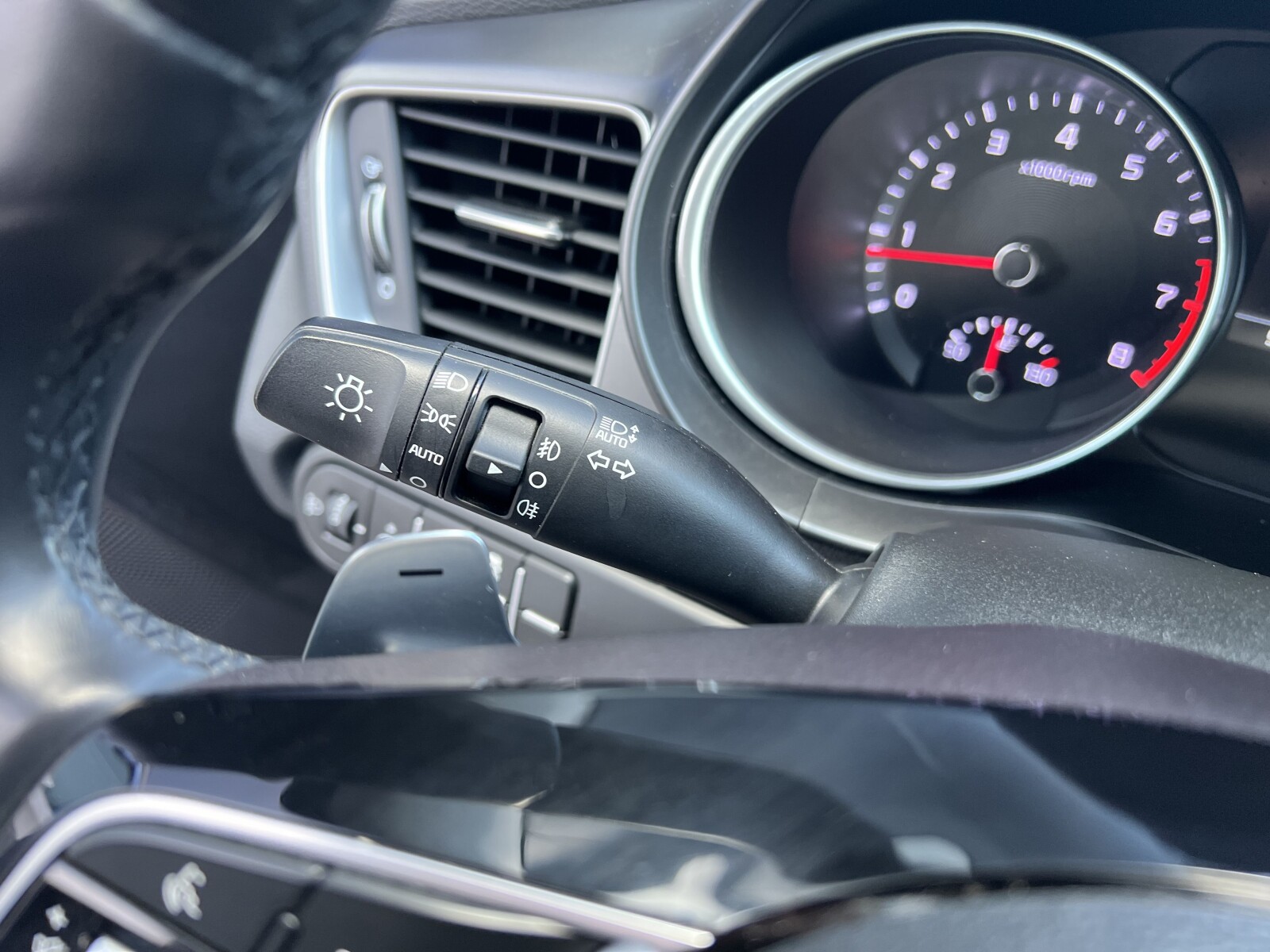 Kia XCeed - zdjęcie 13