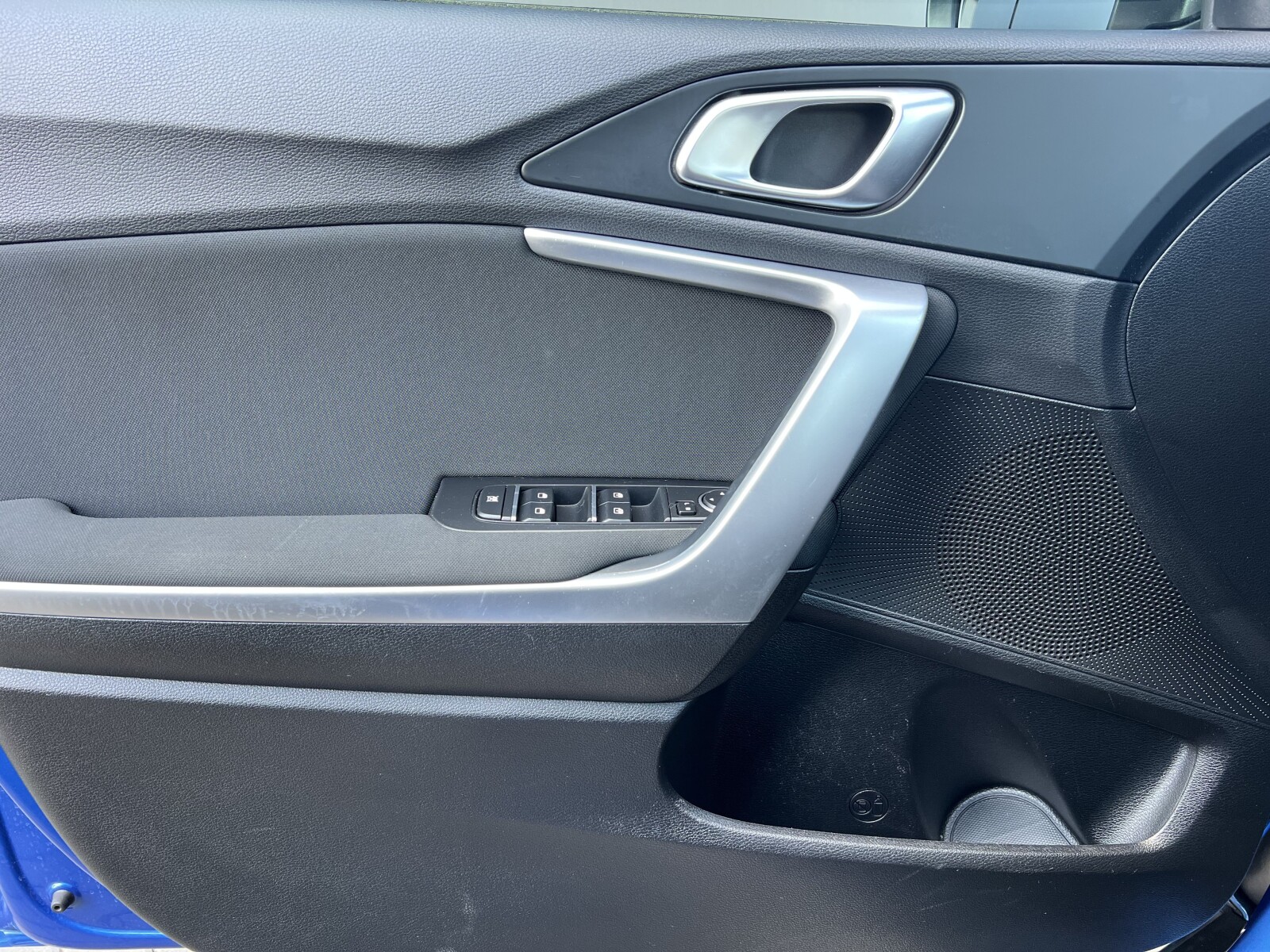 Kia XCeed - zdjęcie 9