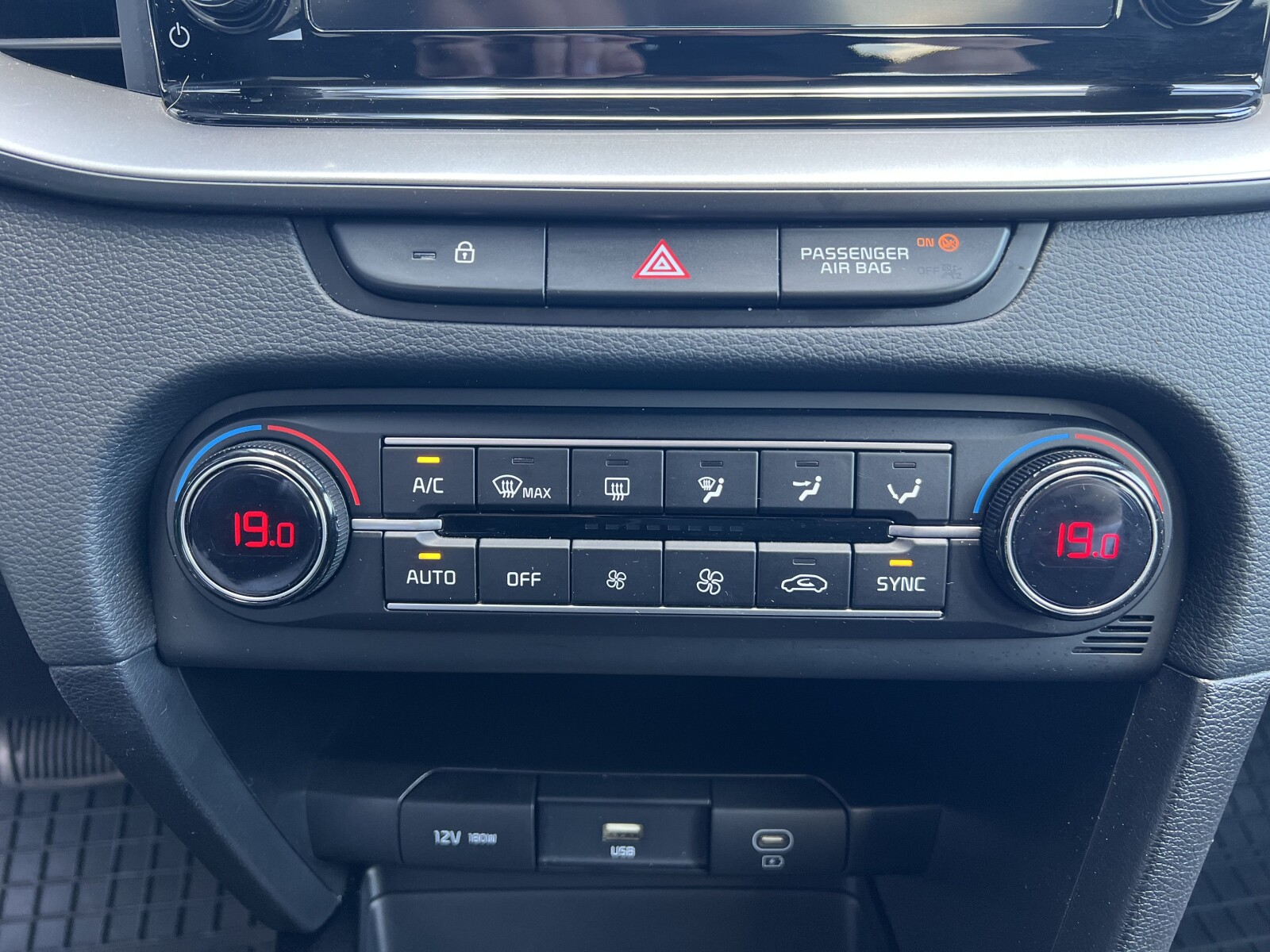 Kia XCeed - zdjęcie 20