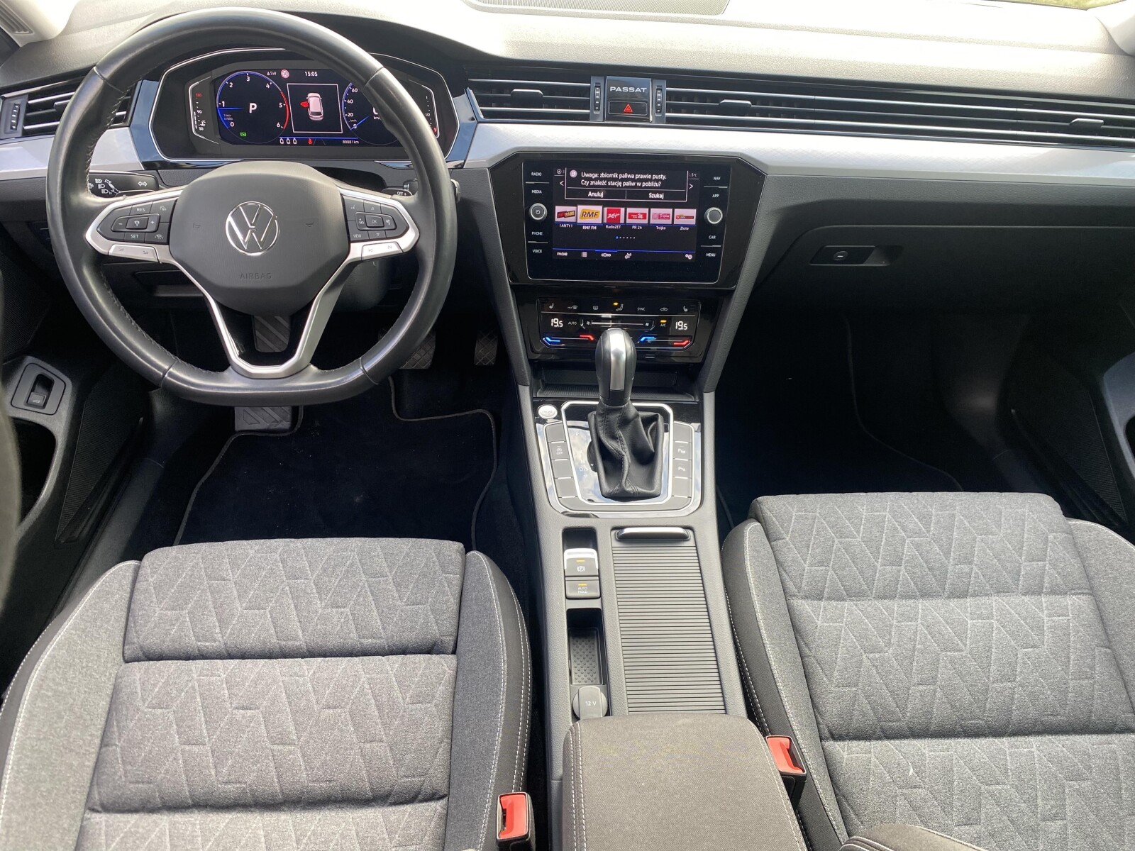 Volkswagen Passat Variant - zdjęcie 11