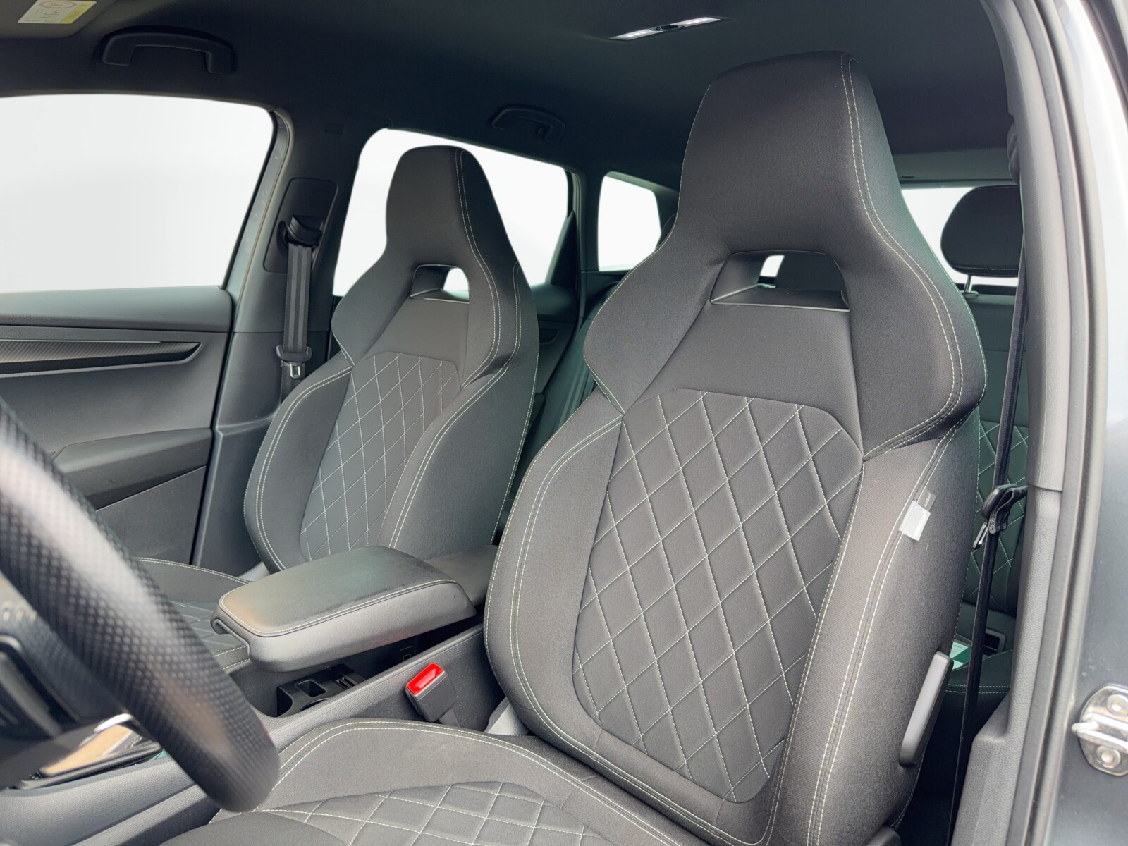 Škoda Karoq - zdjęcie 12