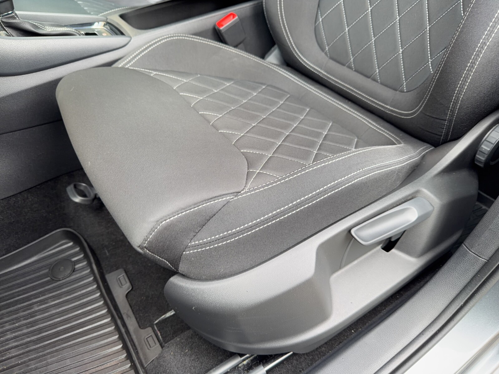 Škoda Karoq - zdjęcie 13