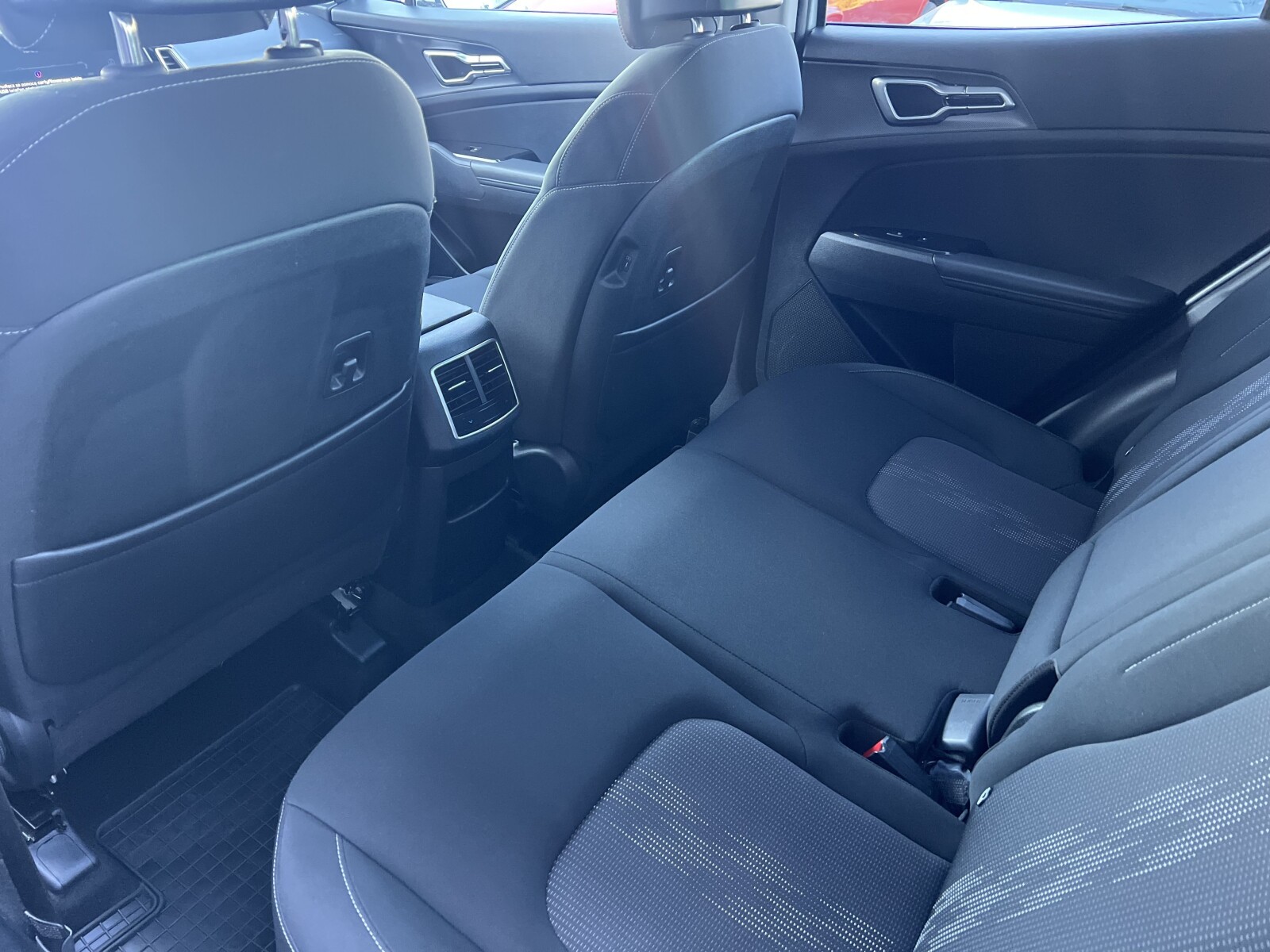 Kia Sportage - zdjęcie 23