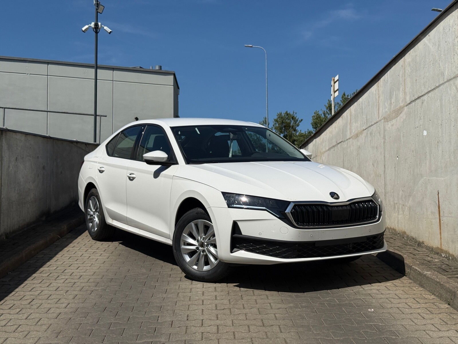 Drive 1.5 TSI 115 KM M-HEV P.Winter Basic Dostępny Wkróce !
