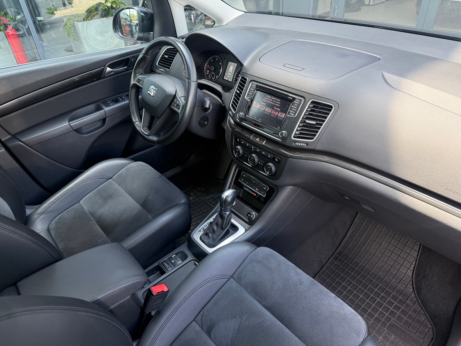 Seat Alhambra - zdjęcie 17