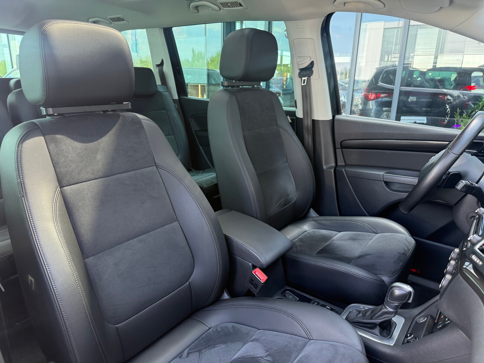 Seat Alhambra - zdjęcie 18