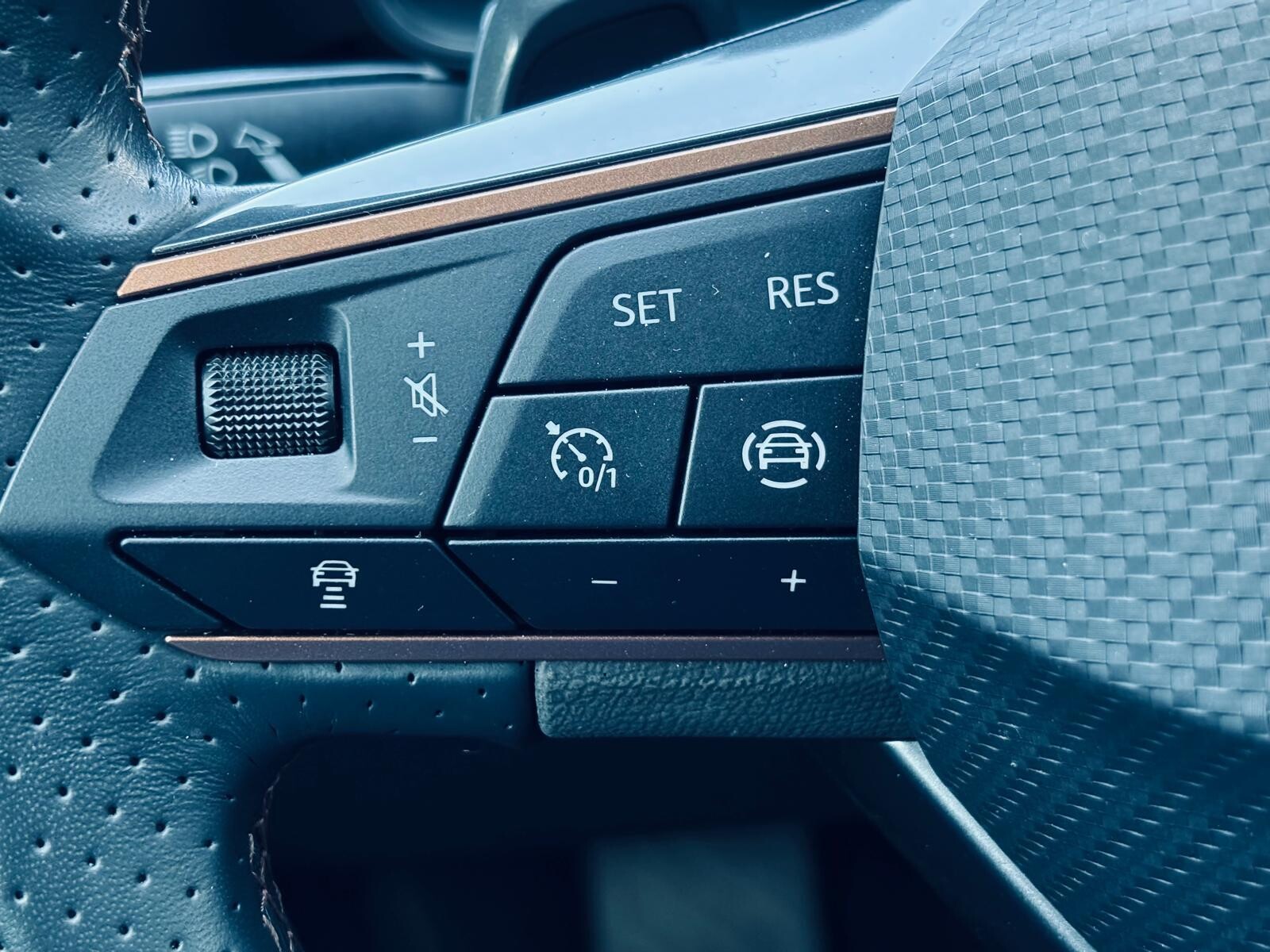 Cupra Leon - zdjęcie 22