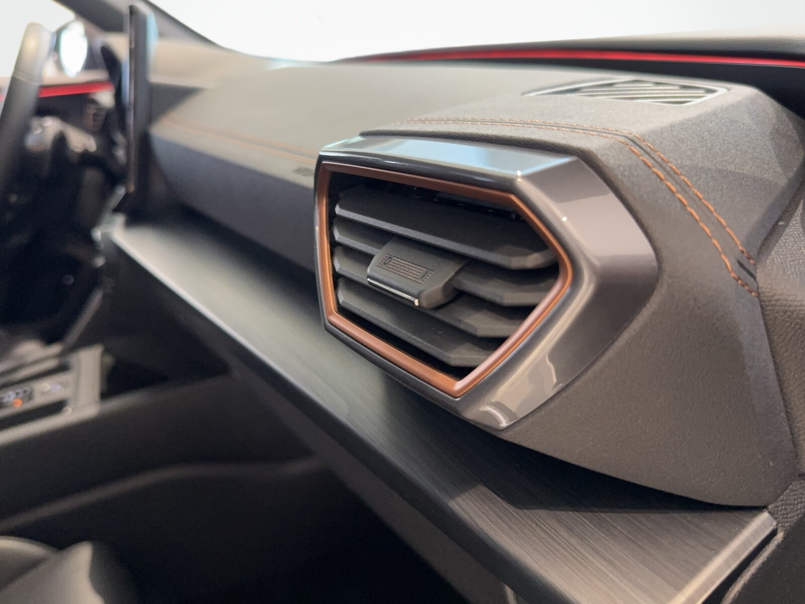 Cupra Formentor - zdjęcie 18