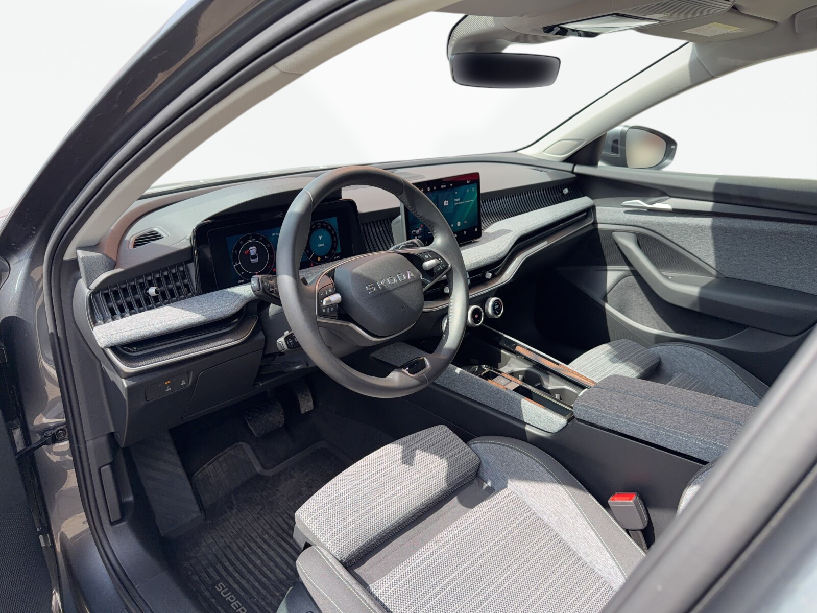 Škoda Superb - zdjęcie 10