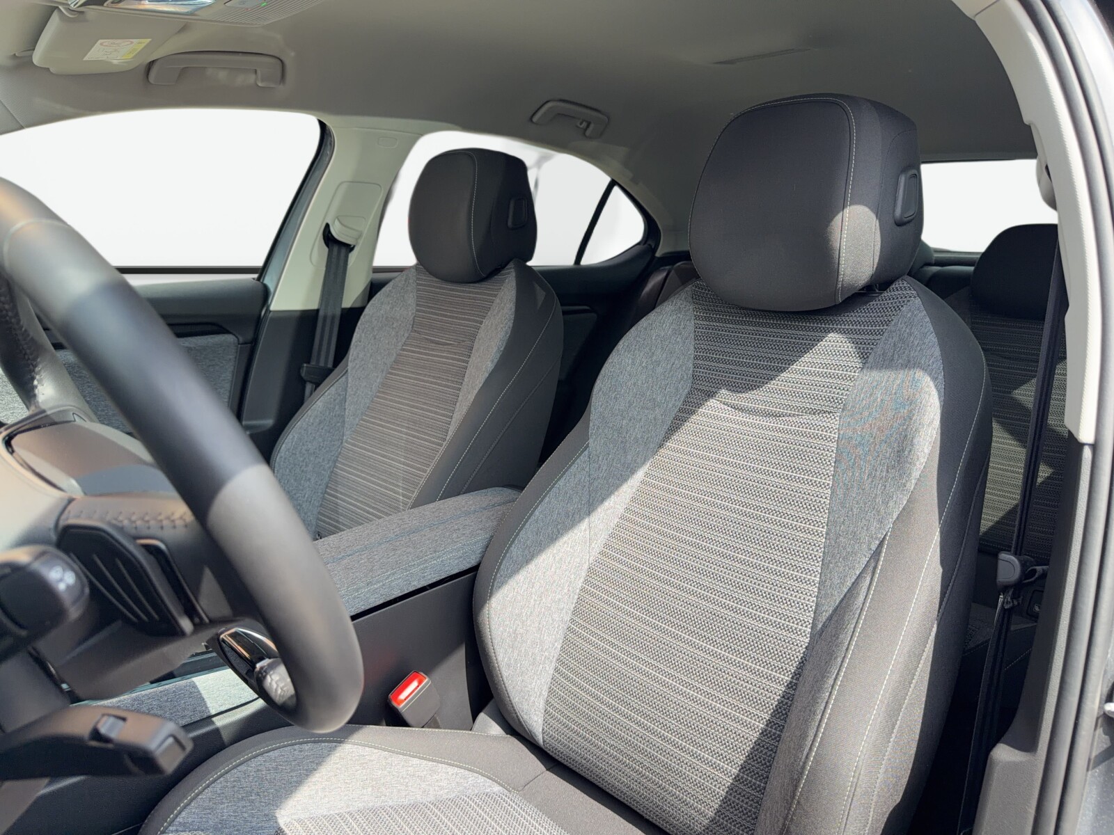 Škoda Superb - zdjęcie 12