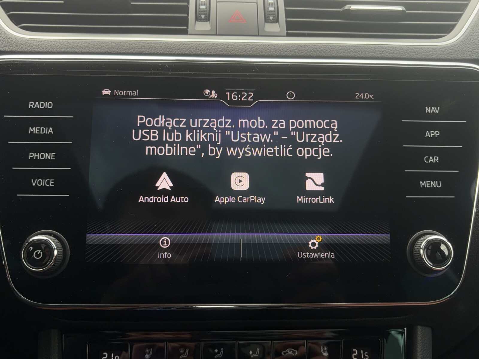 Škoda Superb - zdjęcie 20