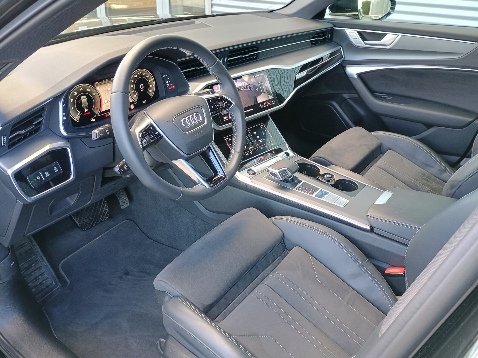 Audi A6 Avant - zdjęcie 20