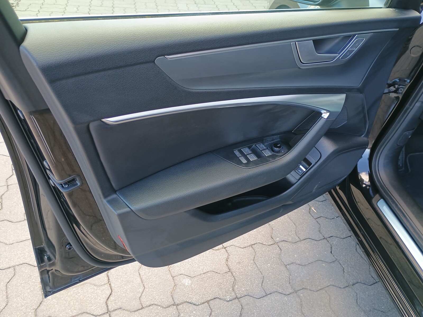 Audi A6 Avant - zdjęcie 19