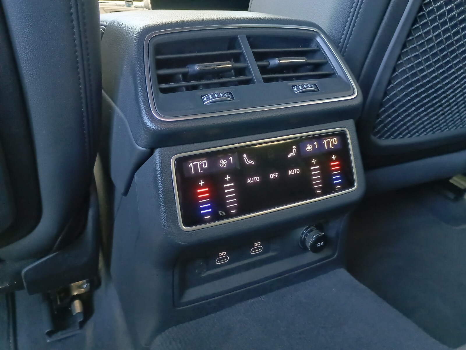 Audi A6 Avant - zdjęcie 14