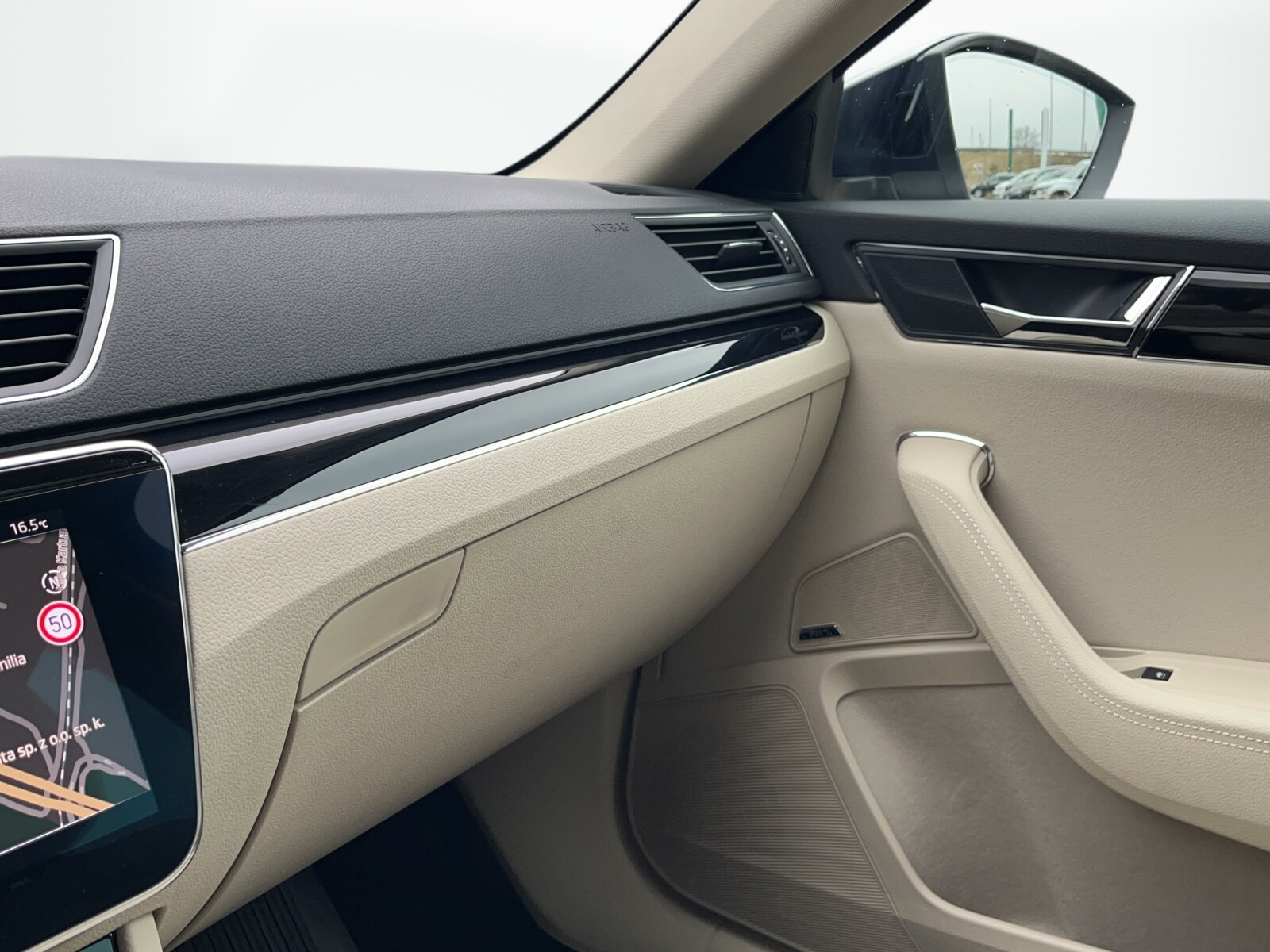 Škoda Superb - zdjęcie 36