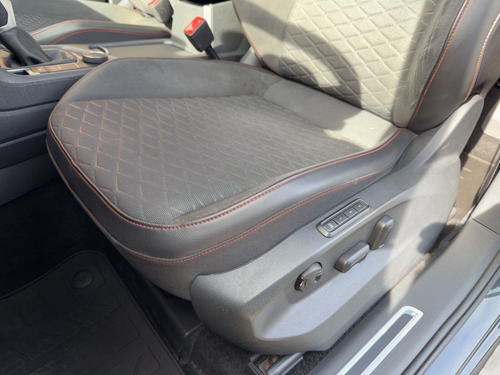 Seat Tarraco - zdjęcie 12