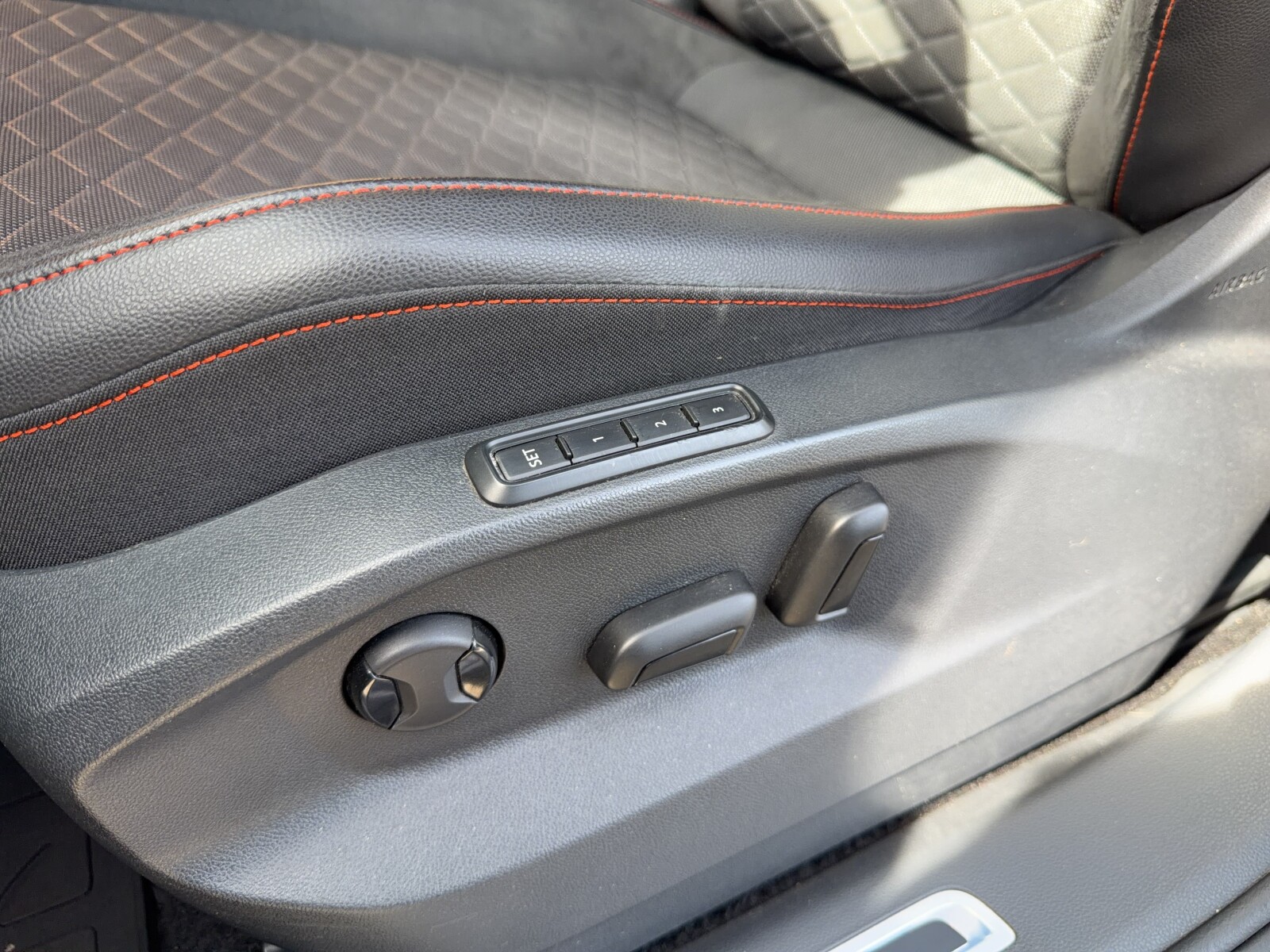 Seat Tarraco - zdjęcie 13