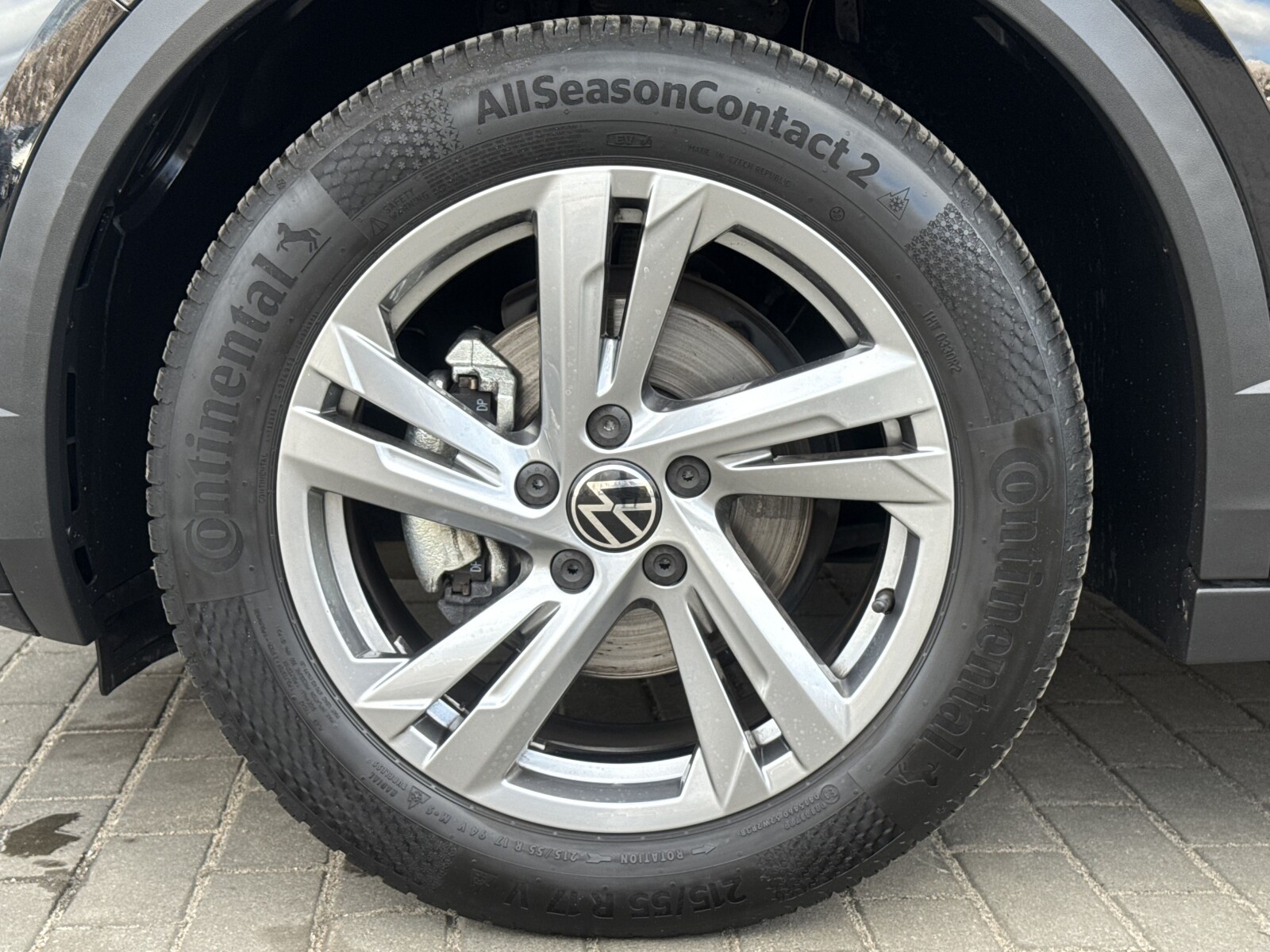 Volkswagen T-Roc - zdjęcie 32