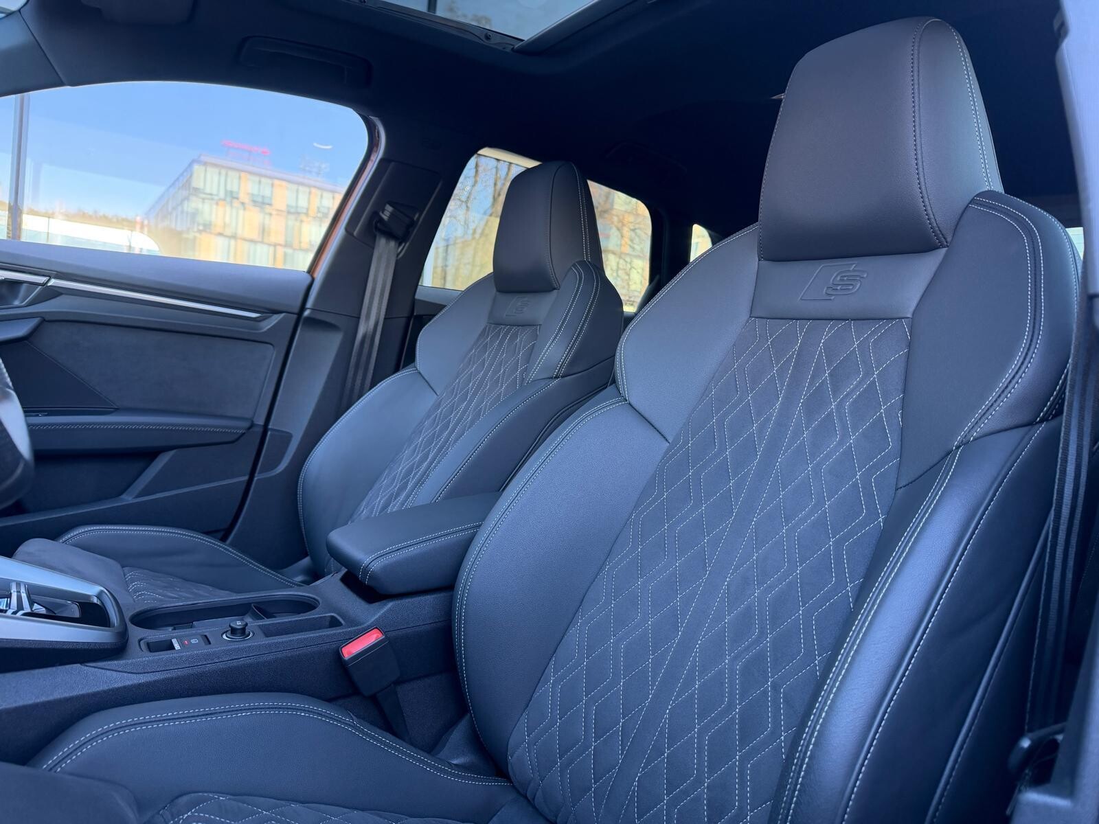 Audi S3 Sportback - zdjęcie 16