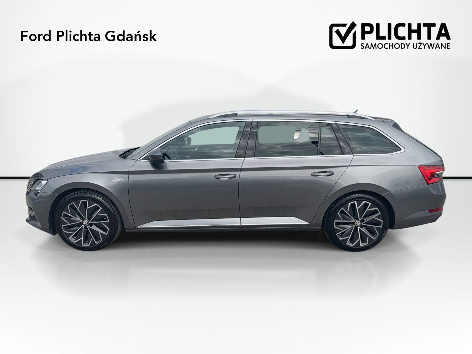 Škoda Superb Combi - zdjęcie 8