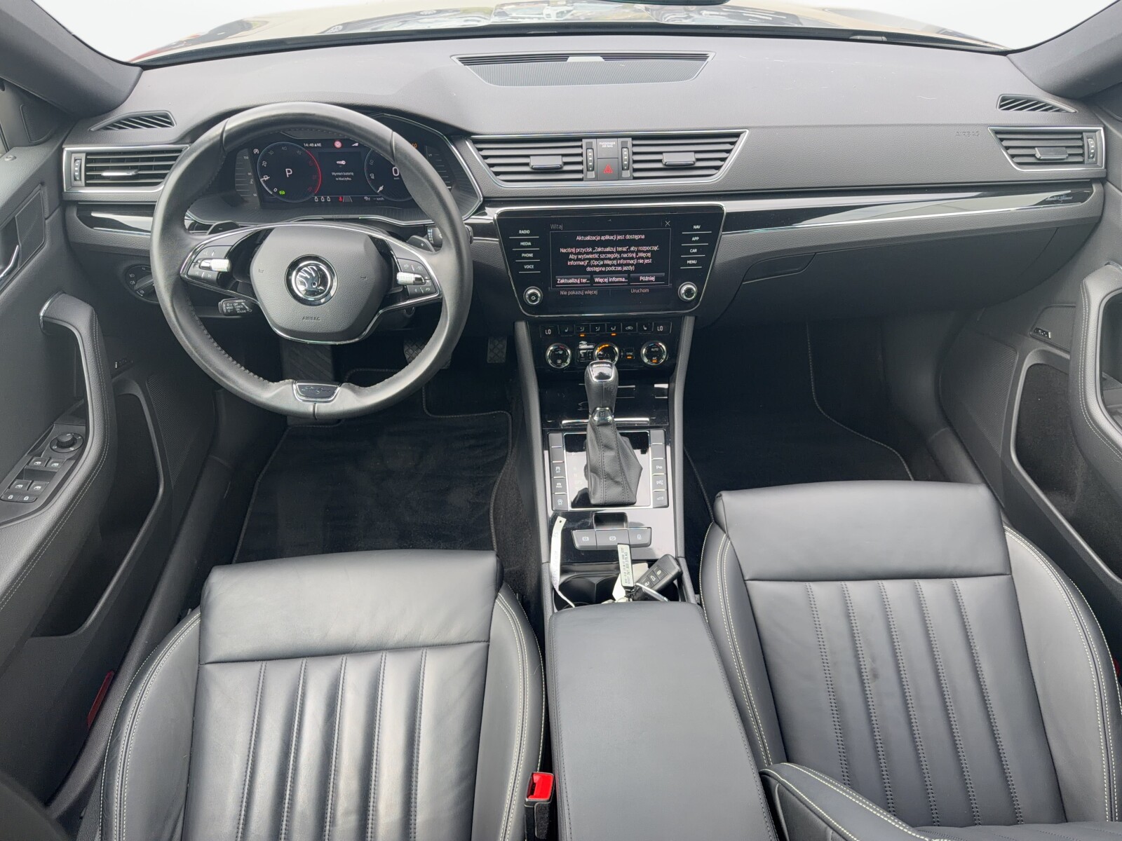 Škoda Superb Combi - zdjęcie 22