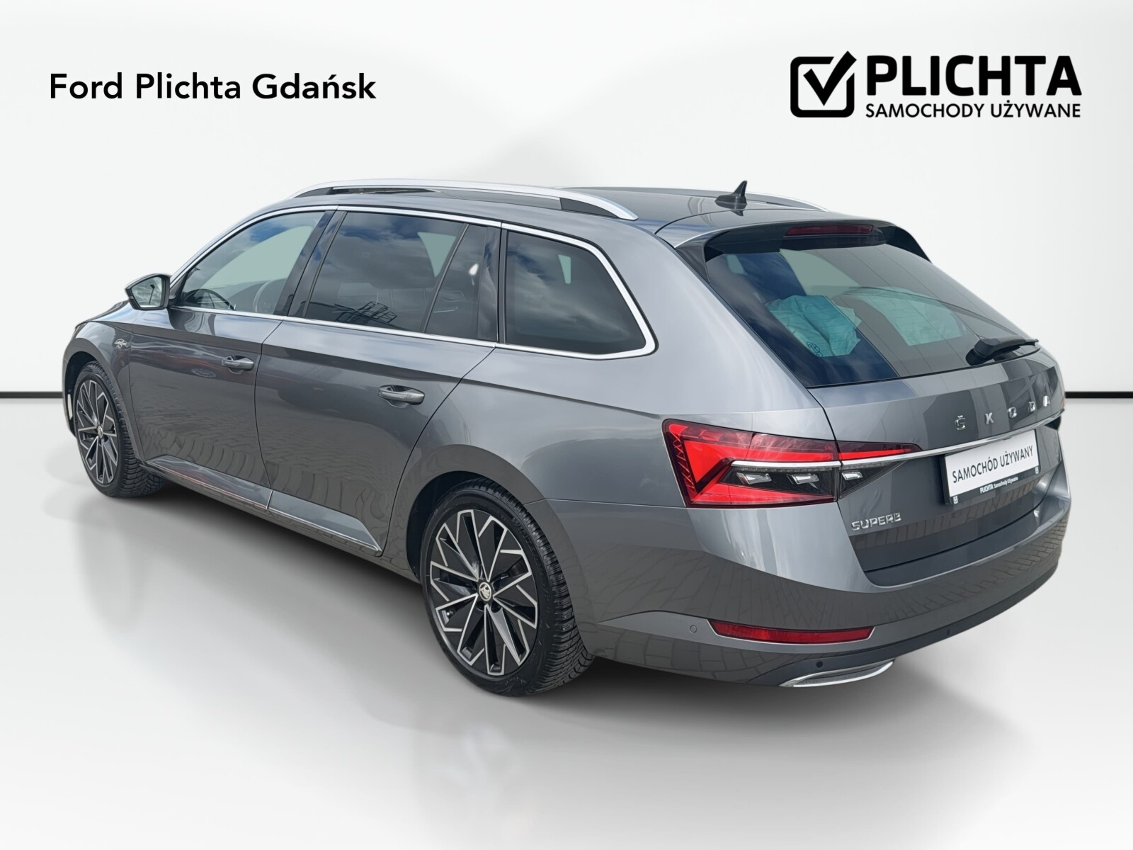 Škoda Superb Combi - zdjęcie 7