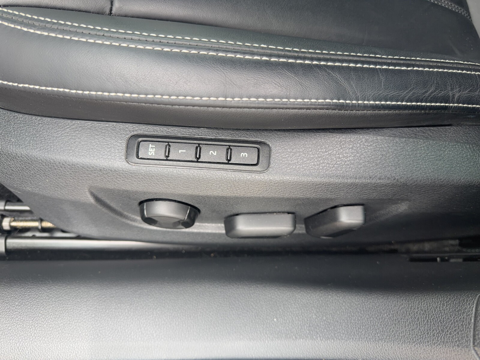 Škoda Superb Combi - zdjęcie 11