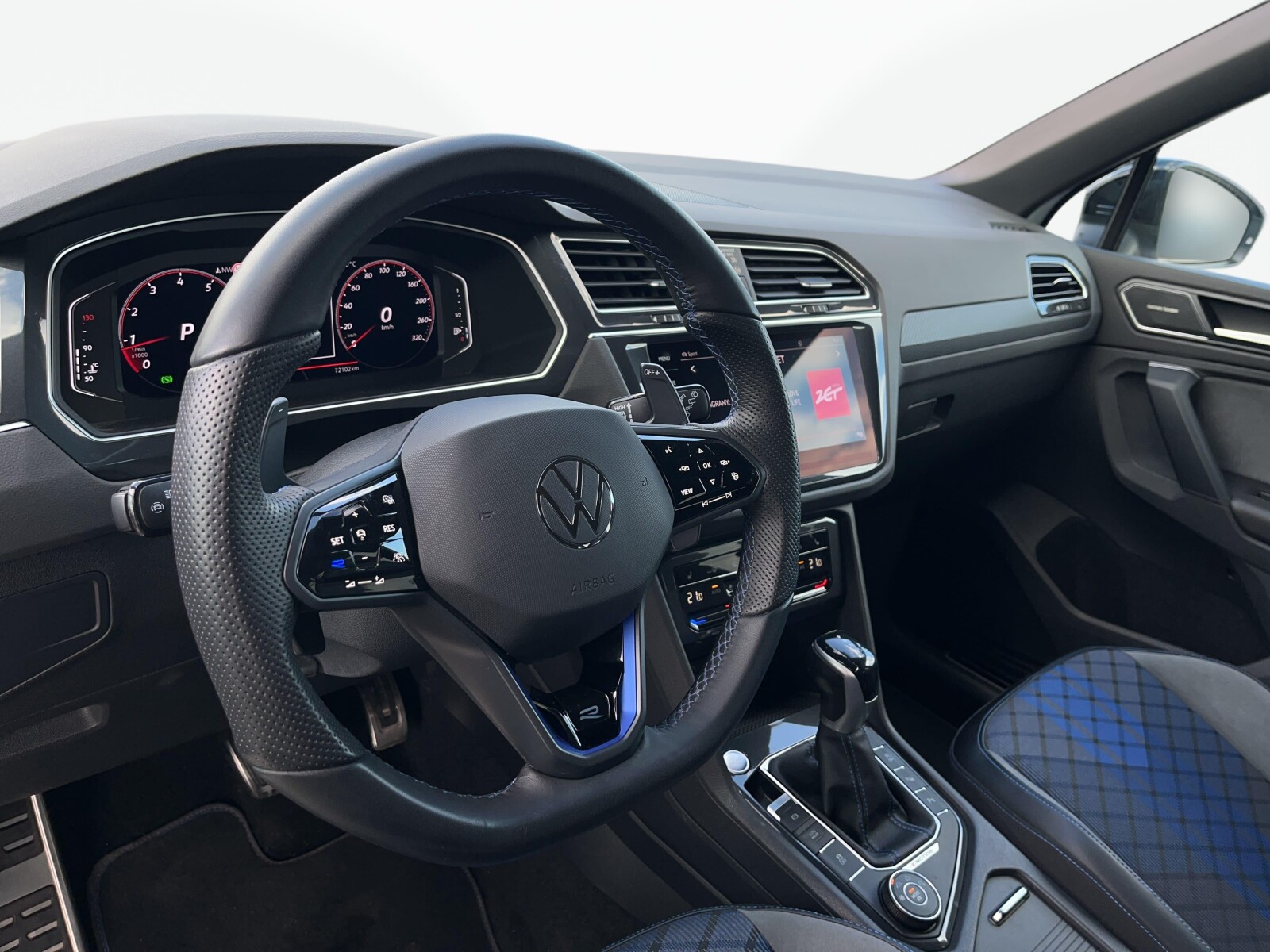 Volkswagen Tiguan - zdjęcie 10