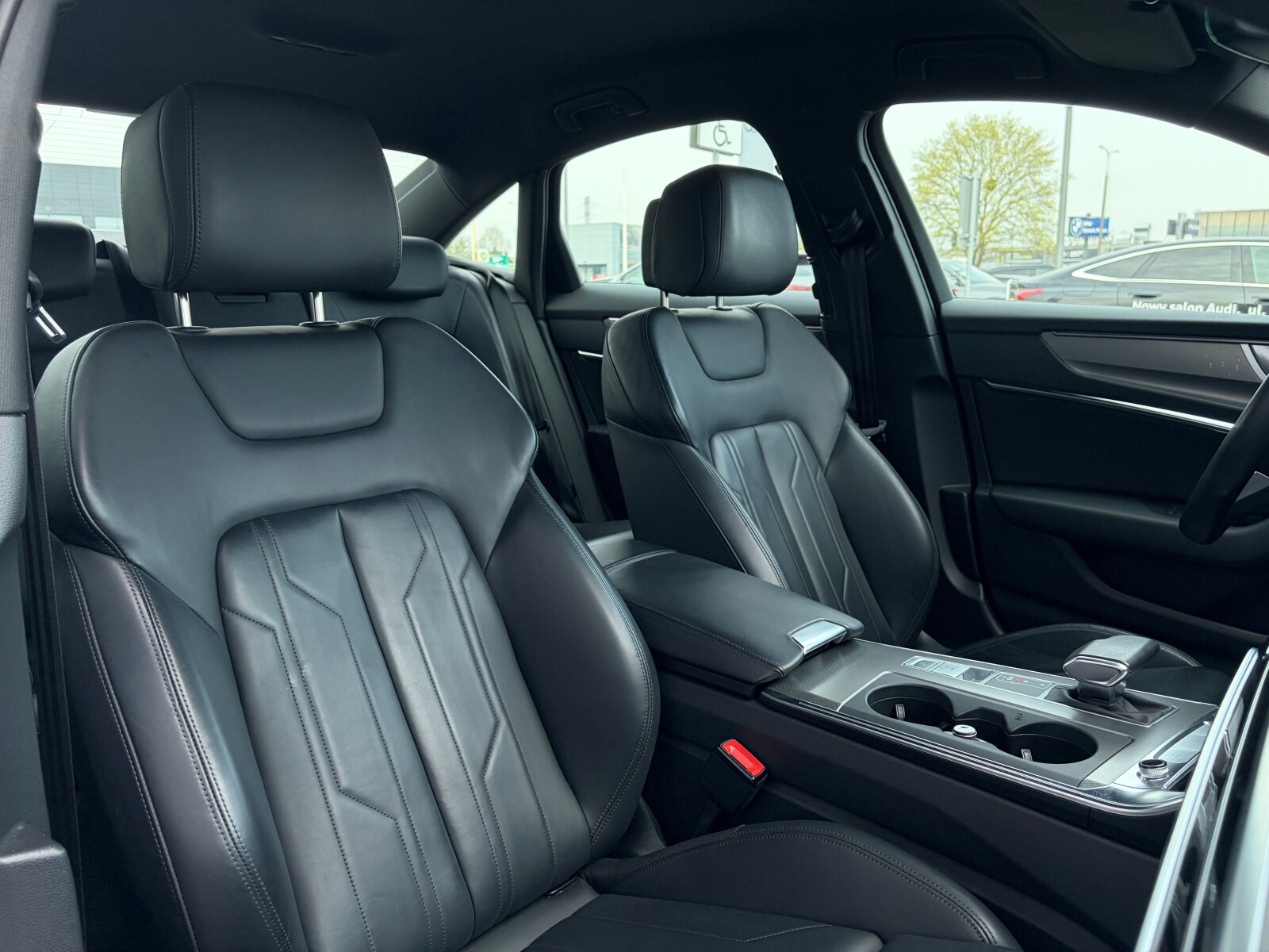 Audi A6 Limousine - zdjęcie 22