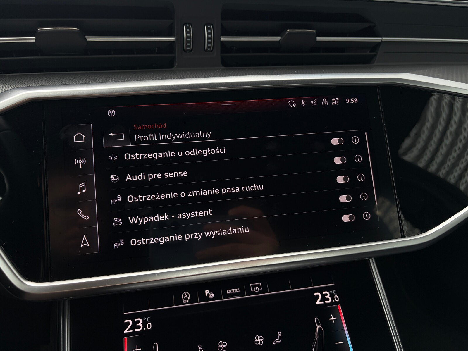 Audi A6 Limousine - zdjęcie 36