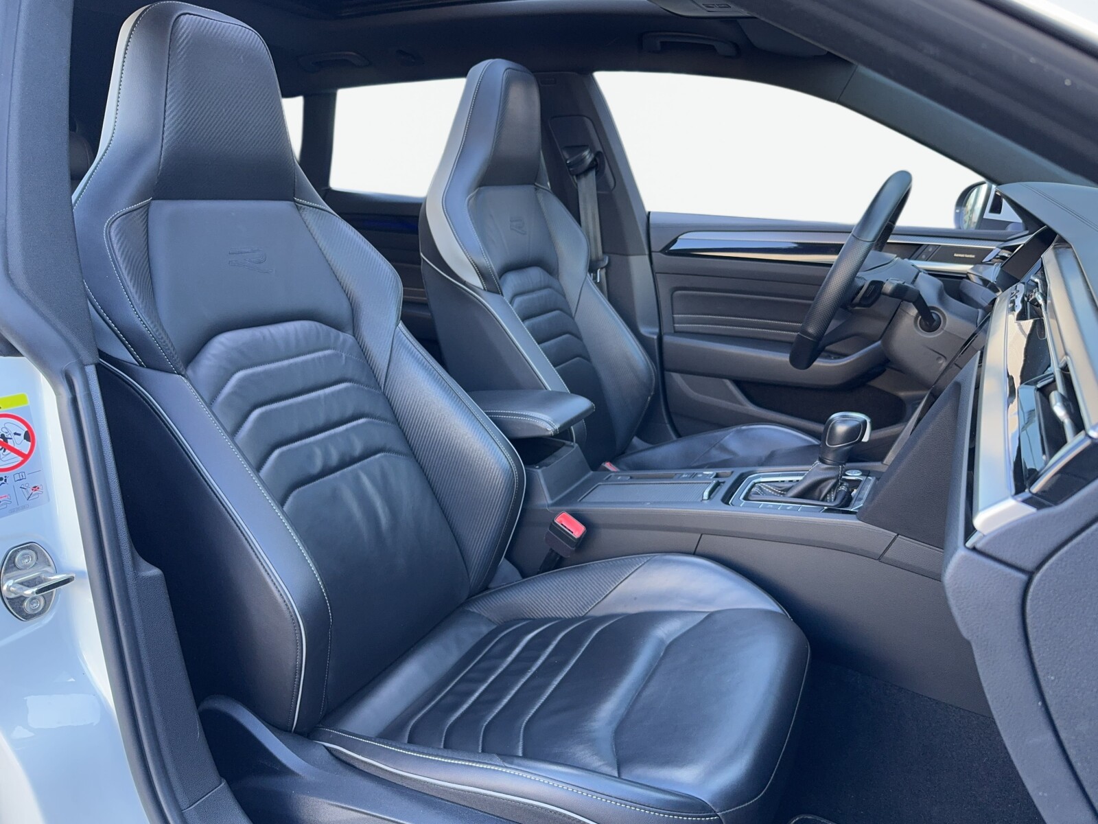 Volkswagen Arteon Shooting Brake - zdjęcie 18