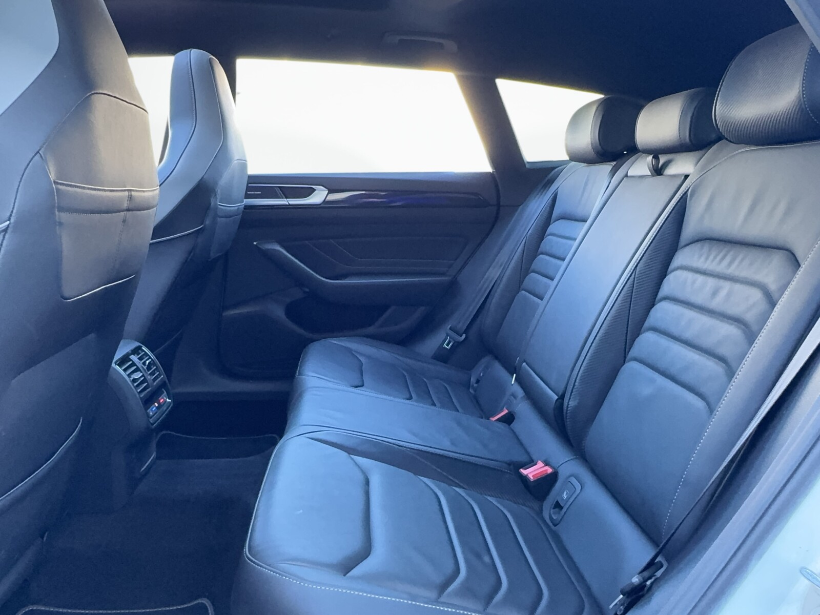 Volkswagen Arteon Shooting Brake - zdjęcie 11