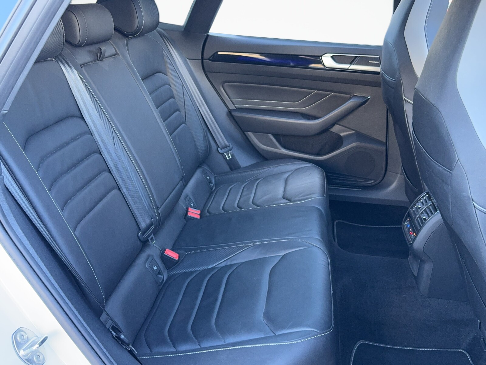 Volkswagen Arteon Shooting Brake - zdjęcie 16