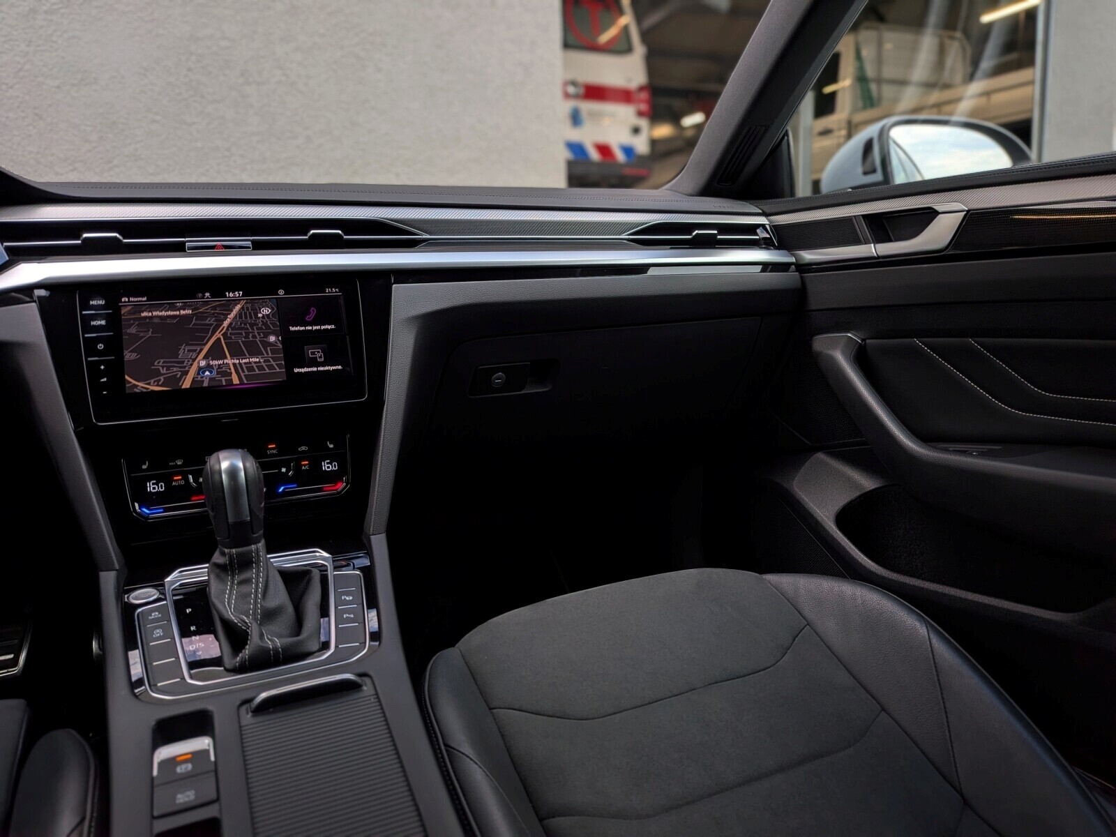 Volkswagen Arteon - zdjęcie 14