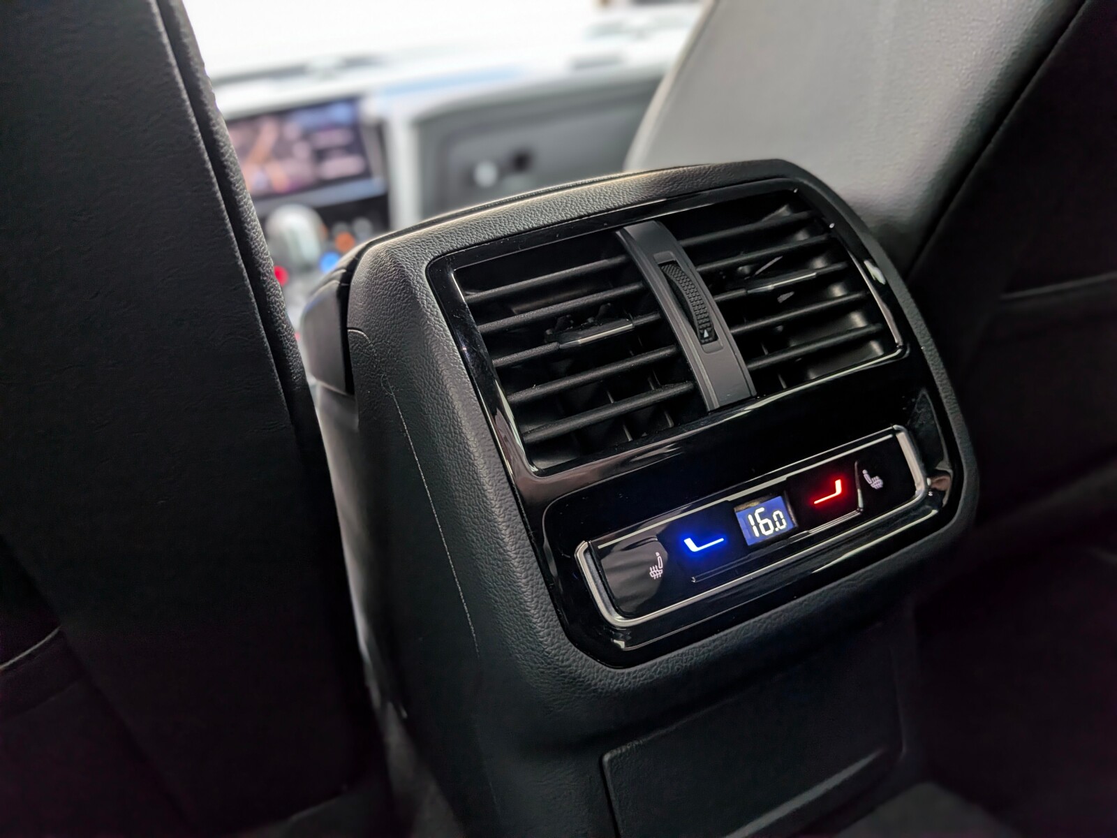 Volkswagen Arteon - zdjęcie 33