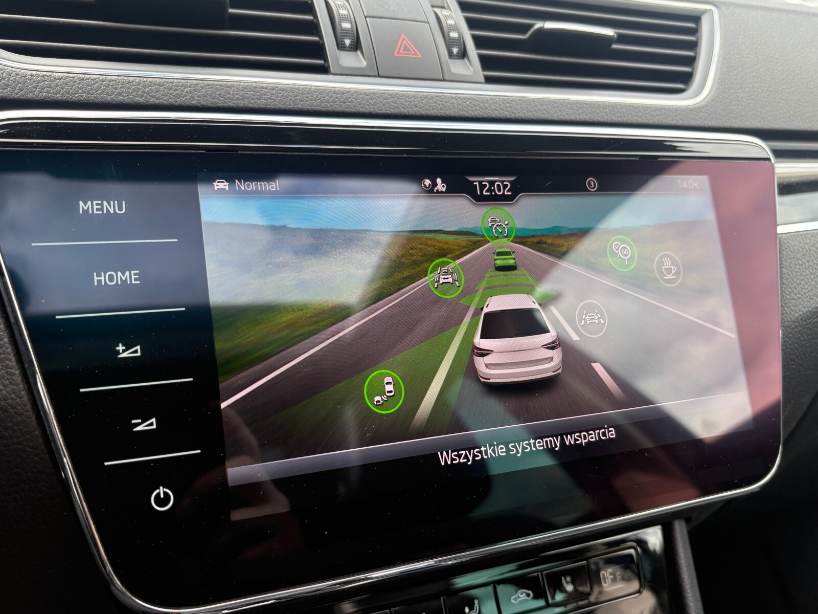 Škoda Superb - zdjęcie 38