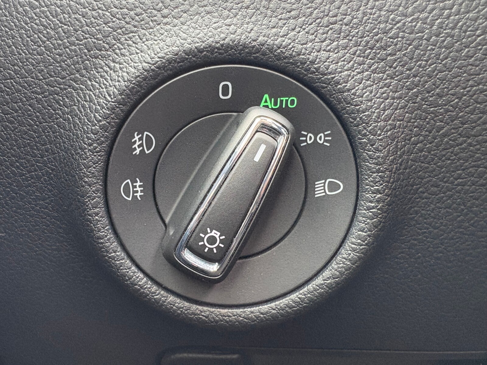 Škoda Superb - zdjęcie 30
