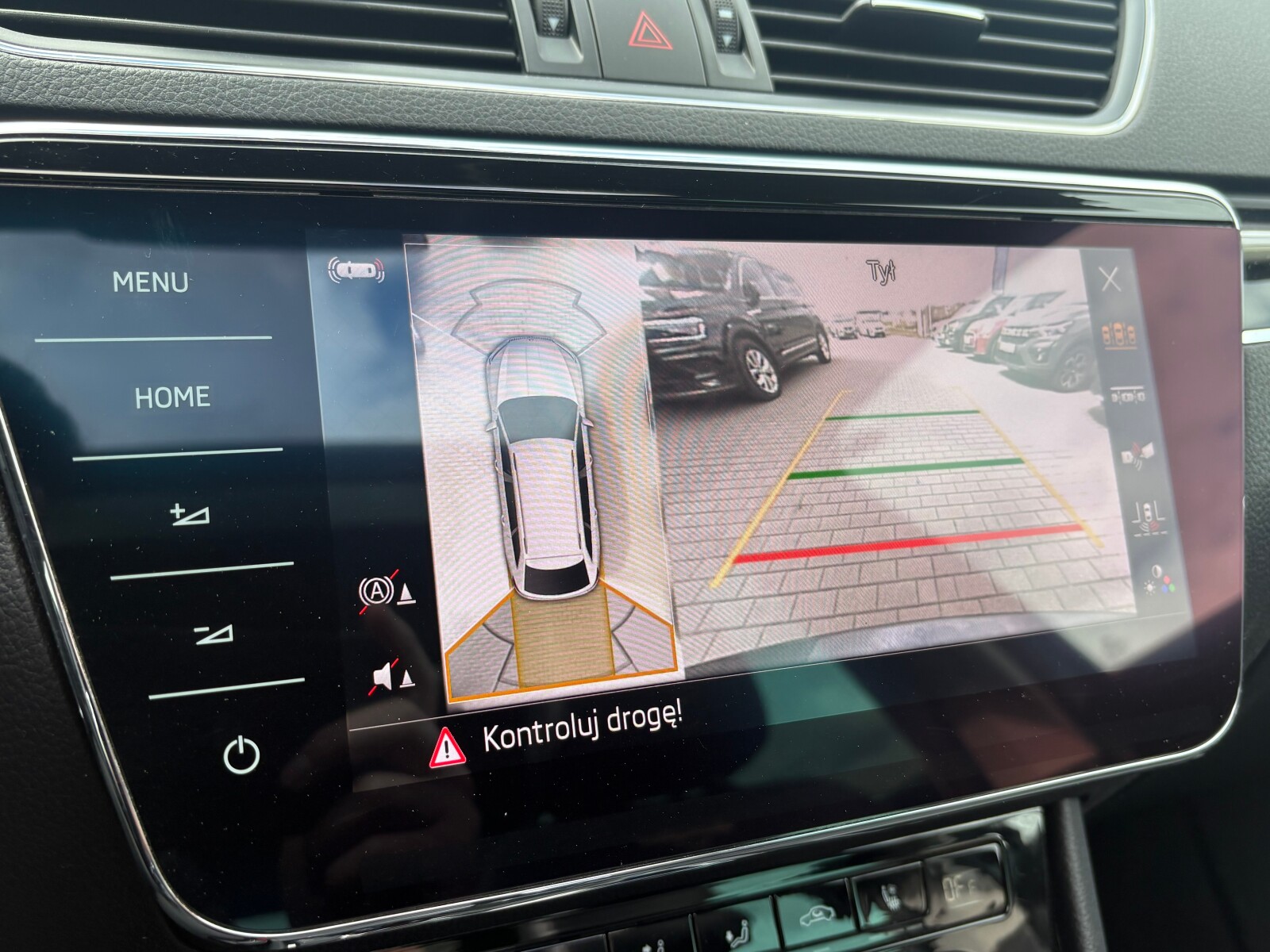 Škoda Superb - zdjęcie 33