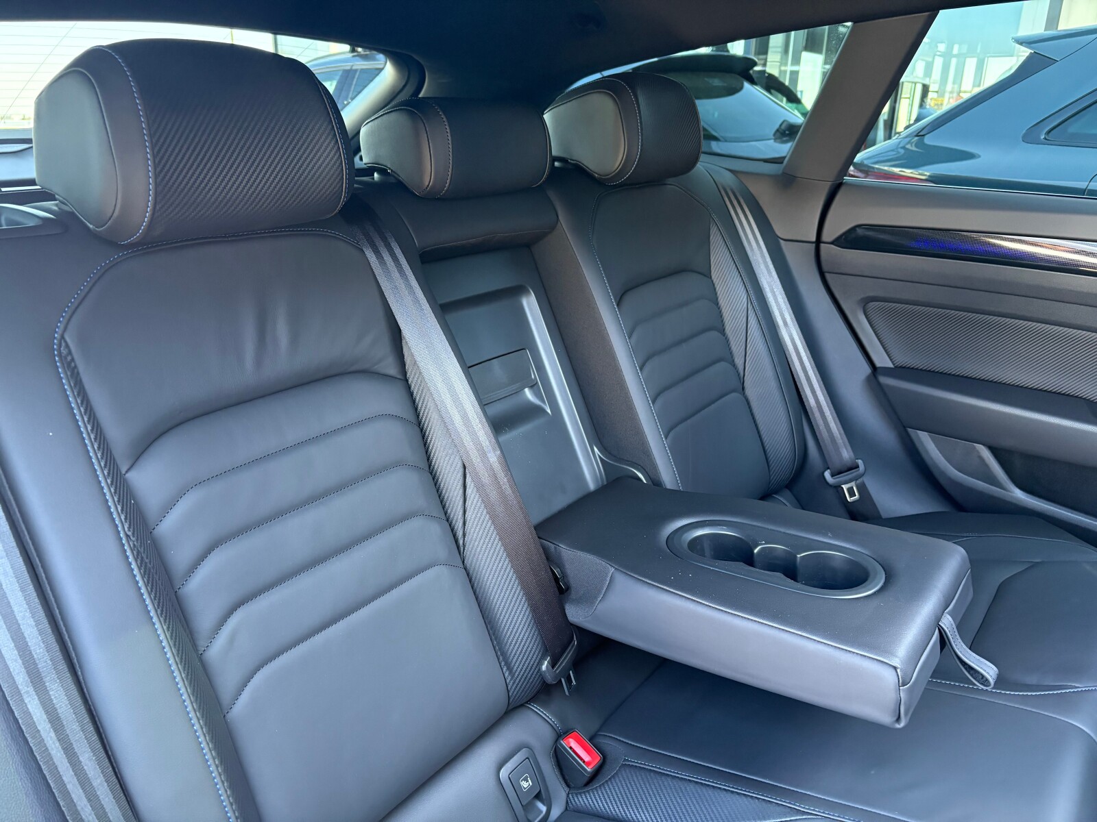 Volkswagen Arteon Shooting Brake - zdjęcie 17