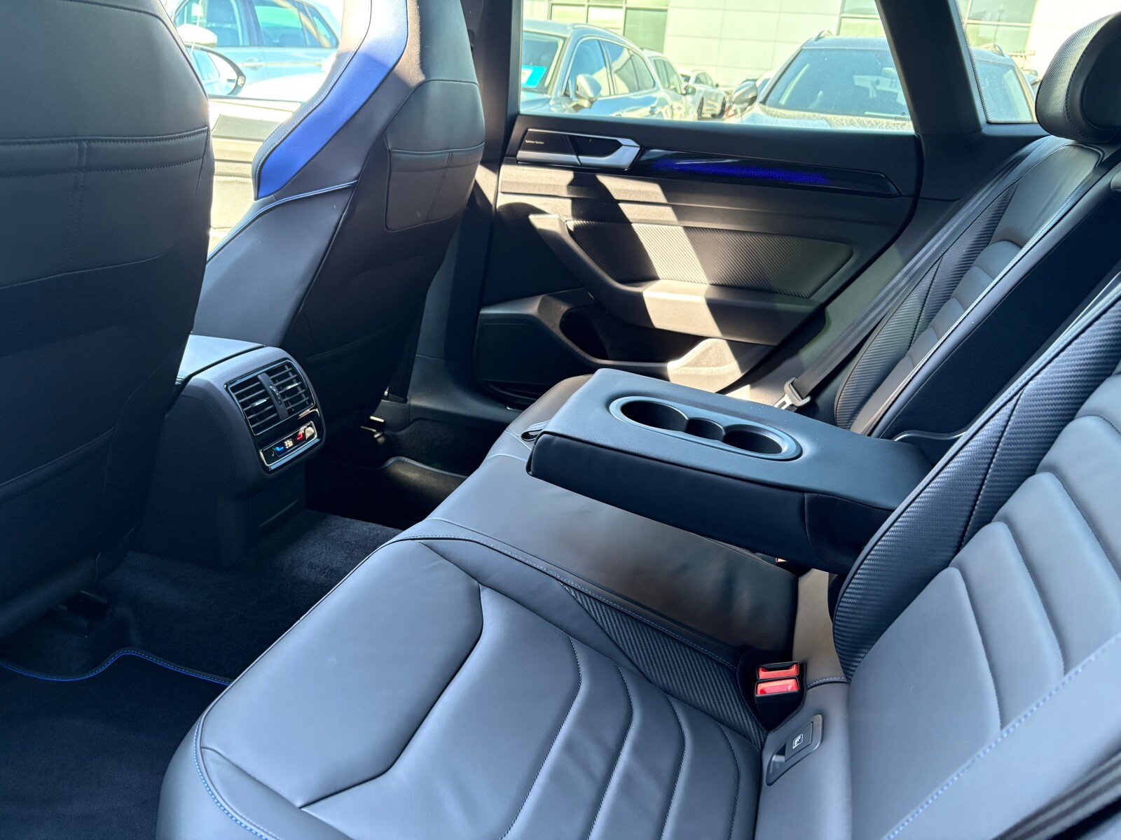 Volkswagen Arteon Shooting Brake - zdjęcie 15
