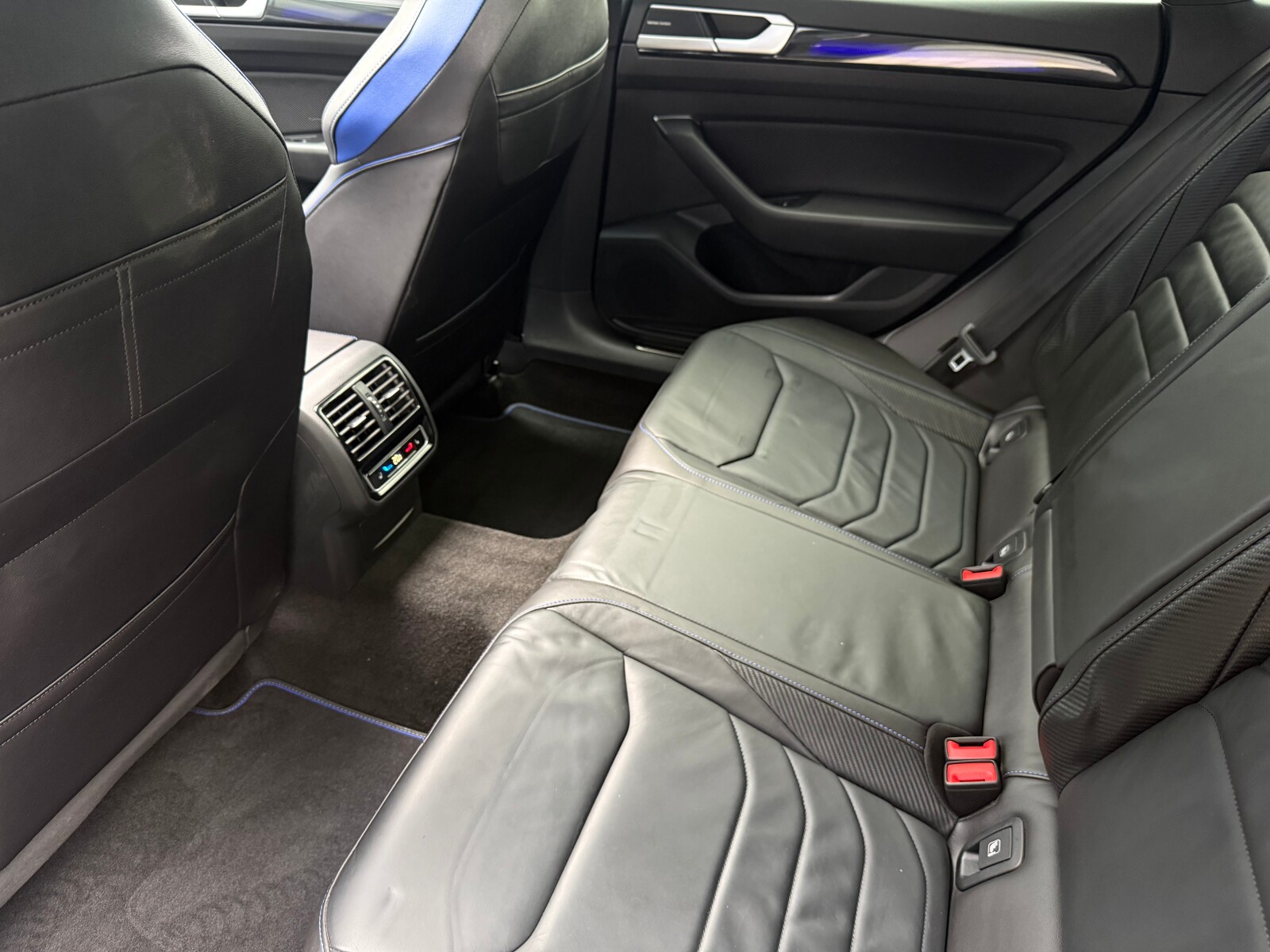 Volkswagen Arteon Shooting Brake - zdjęcie 15