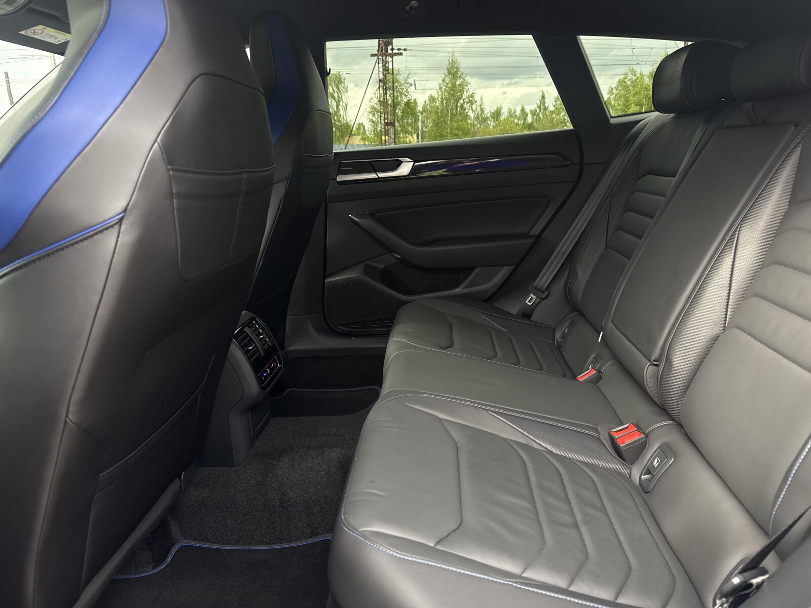 Volkswagen Arteon Shooting Brake - zdjęcie 32