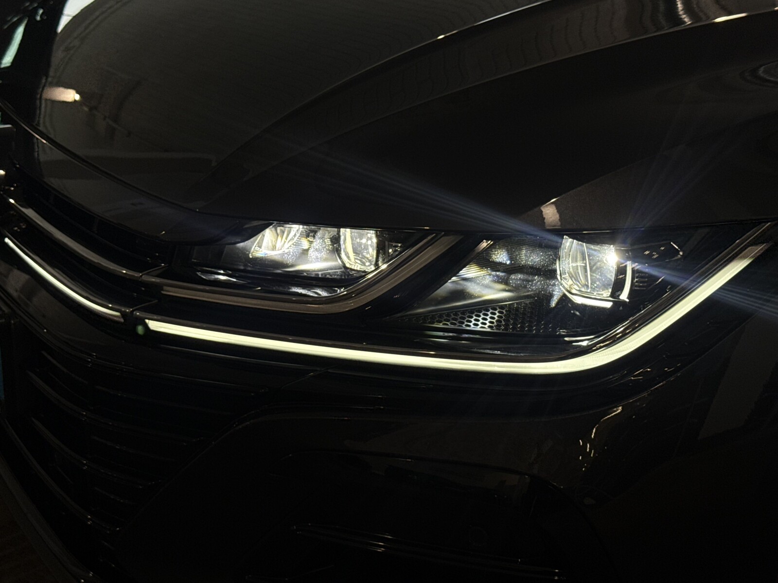 Volkswagen Arteon Shooting Brake - zdjęcie 40